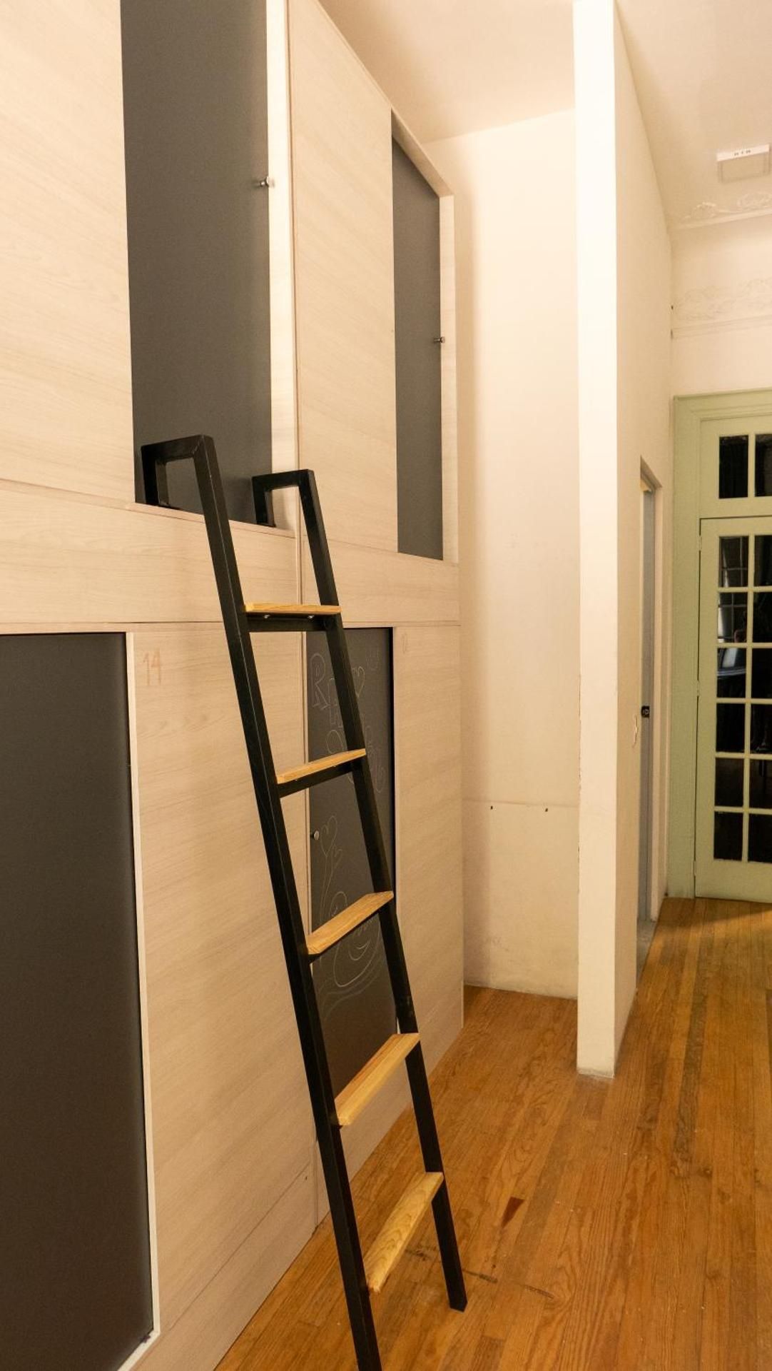Bed in 6-Bed Mixed Dormitory Room