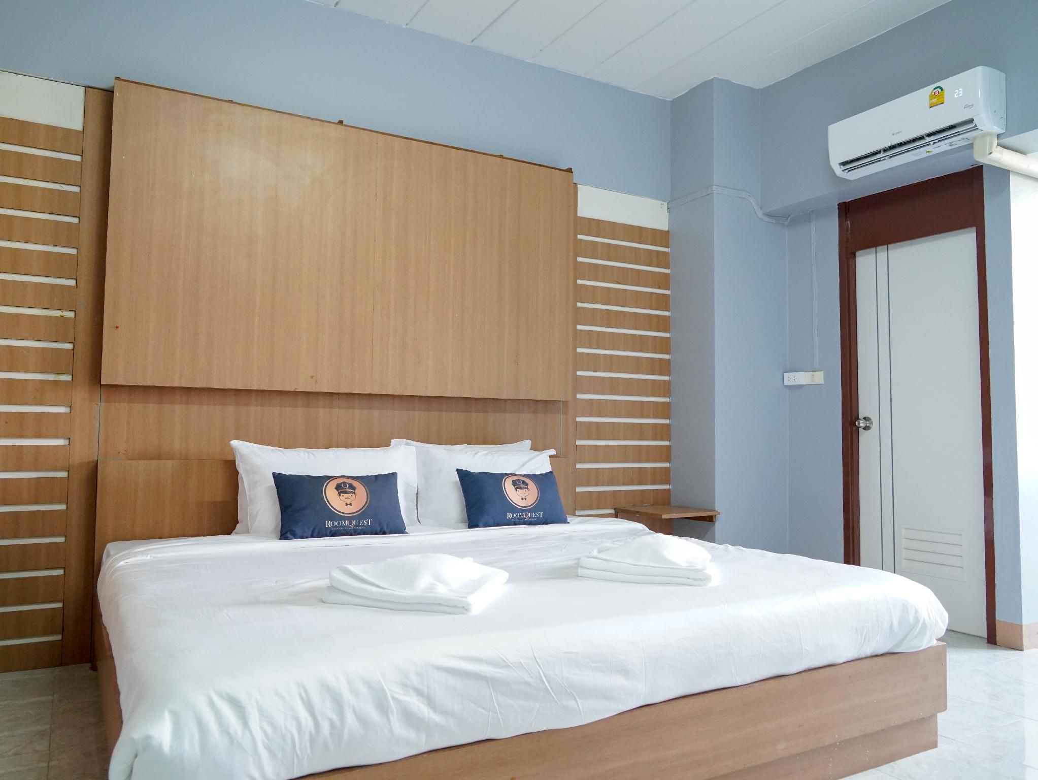 RoomQuest SPS Hotel and Residence 1 Bedroom Superior 2