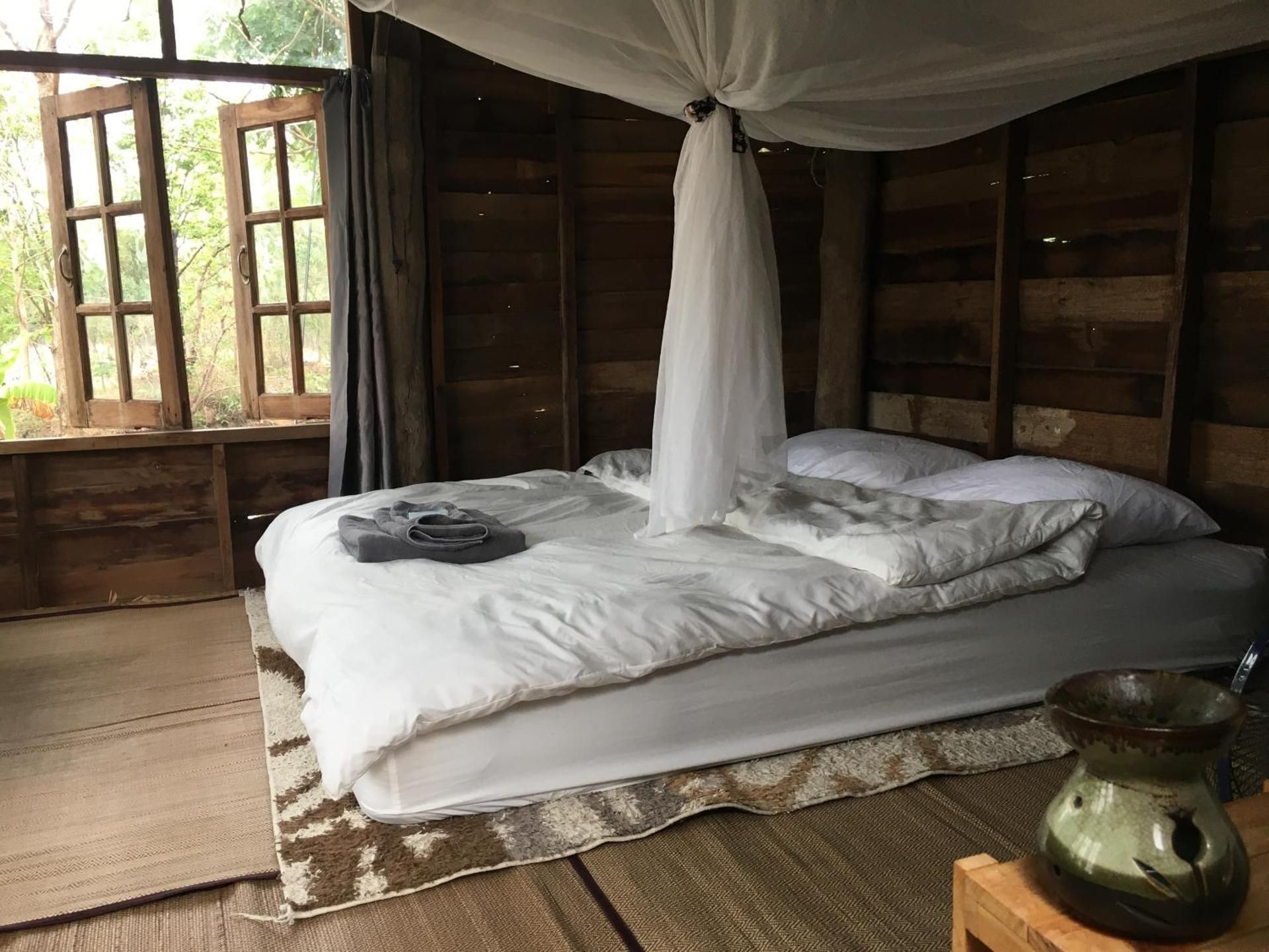 Double Room with Shared Bathroom