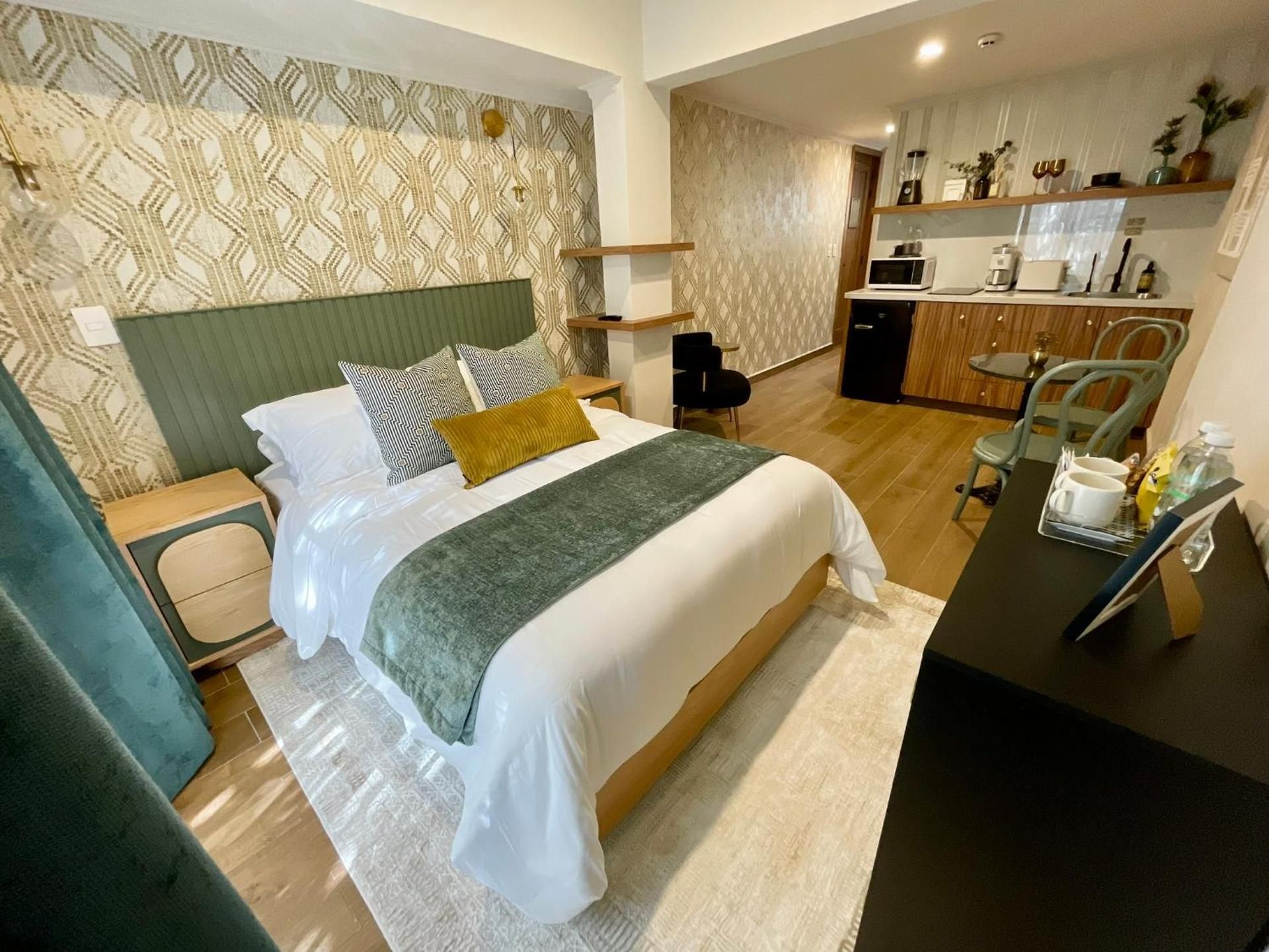 Double Room with Private Bathroom