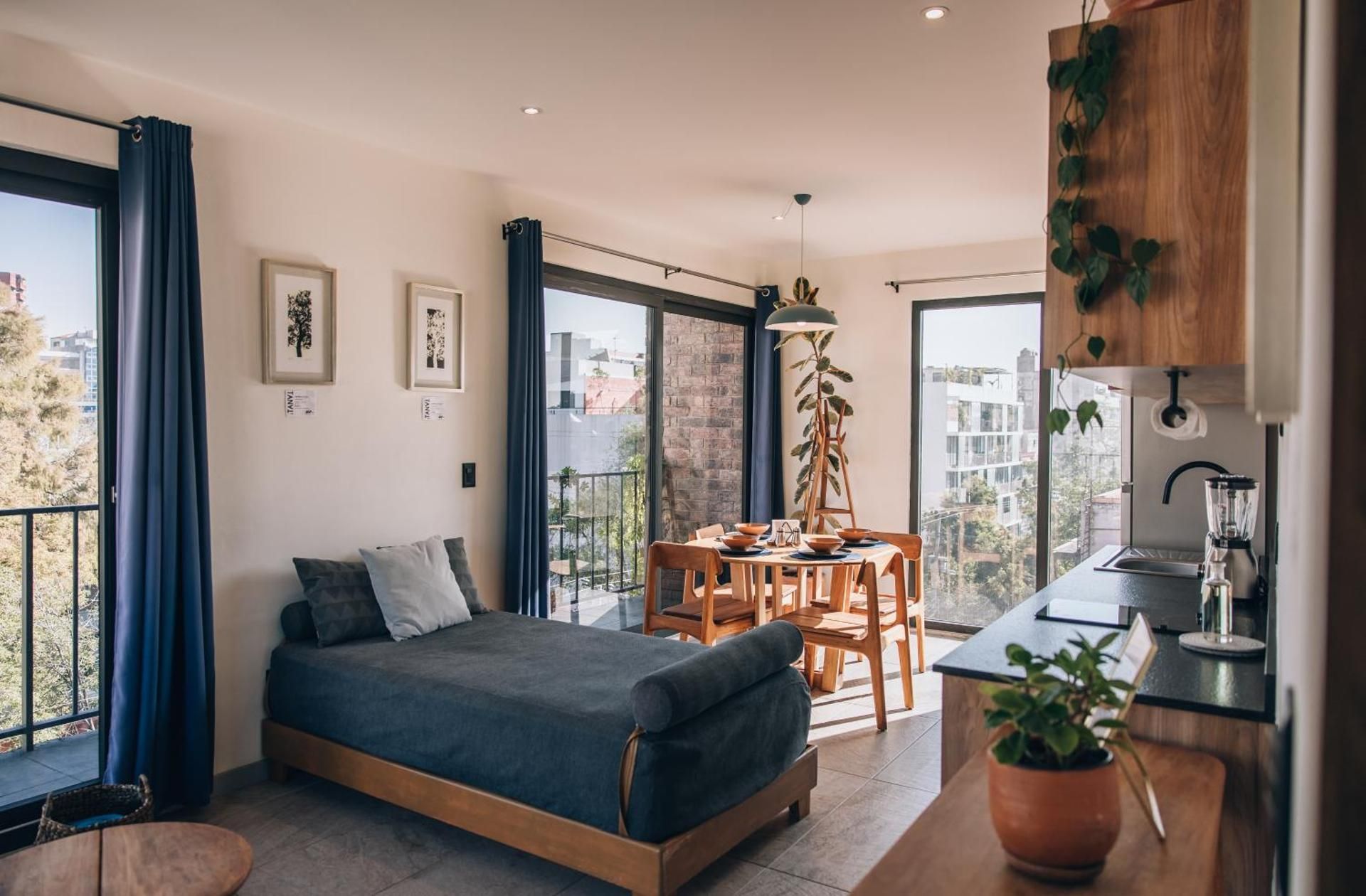Superior Apartment with City View