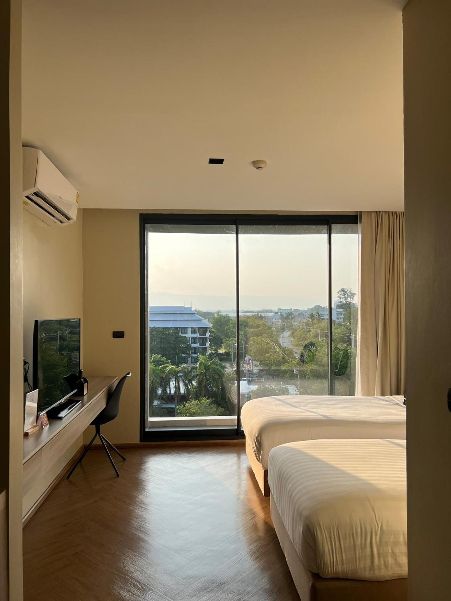 M2 Hotel Waterside Superior Twin Room - Non-Smoking 3