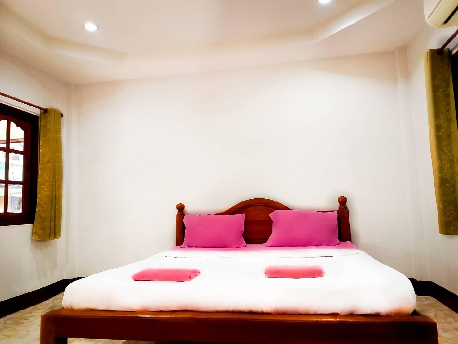 Double Bed