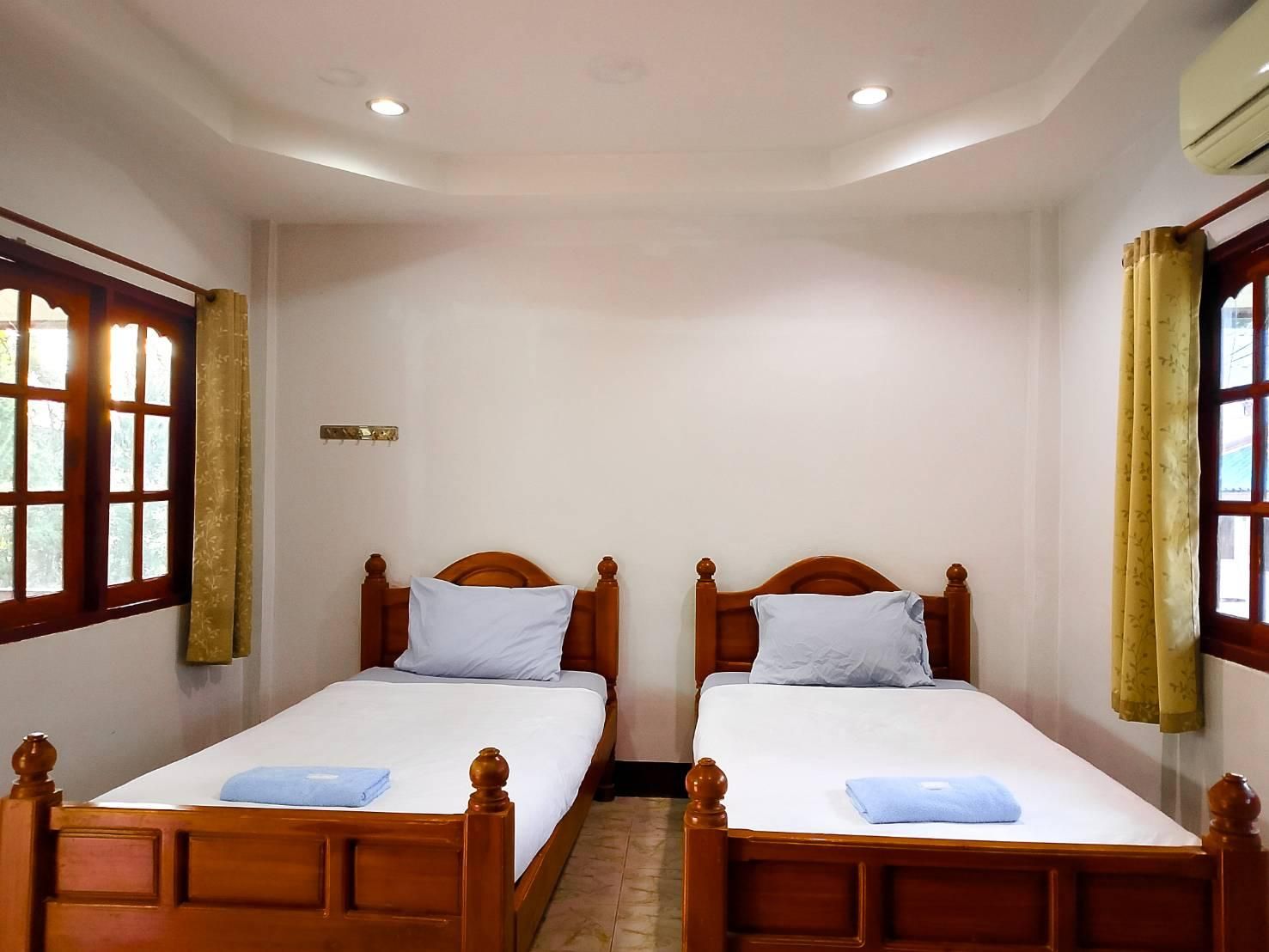 Twin Bed