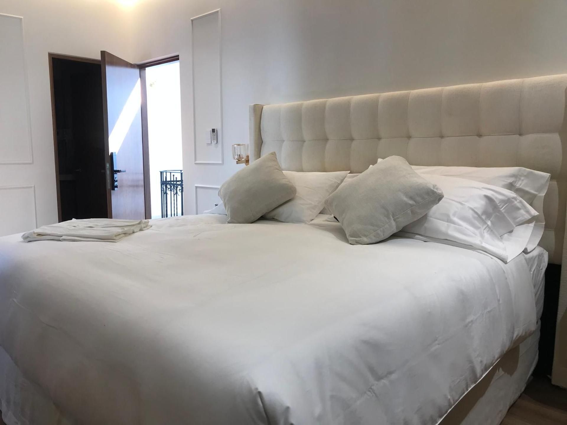 Deluxe Double Room with Balcony