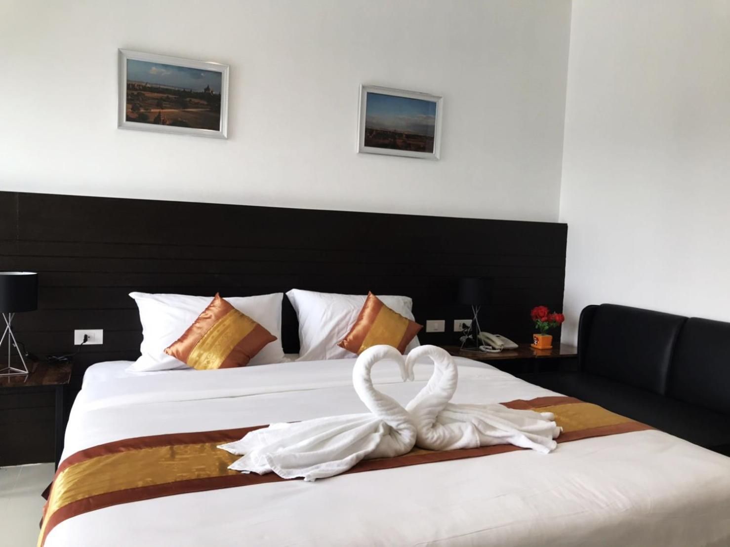 P Bliss Hotel Deluxe 2