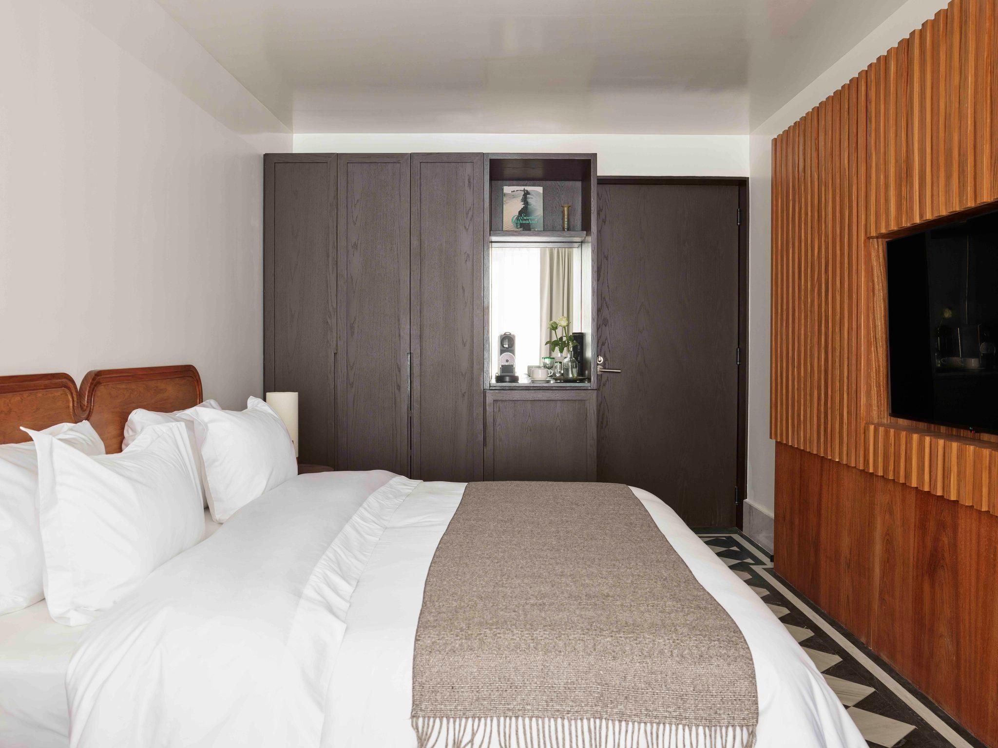 Superior Courtyard Double Queen