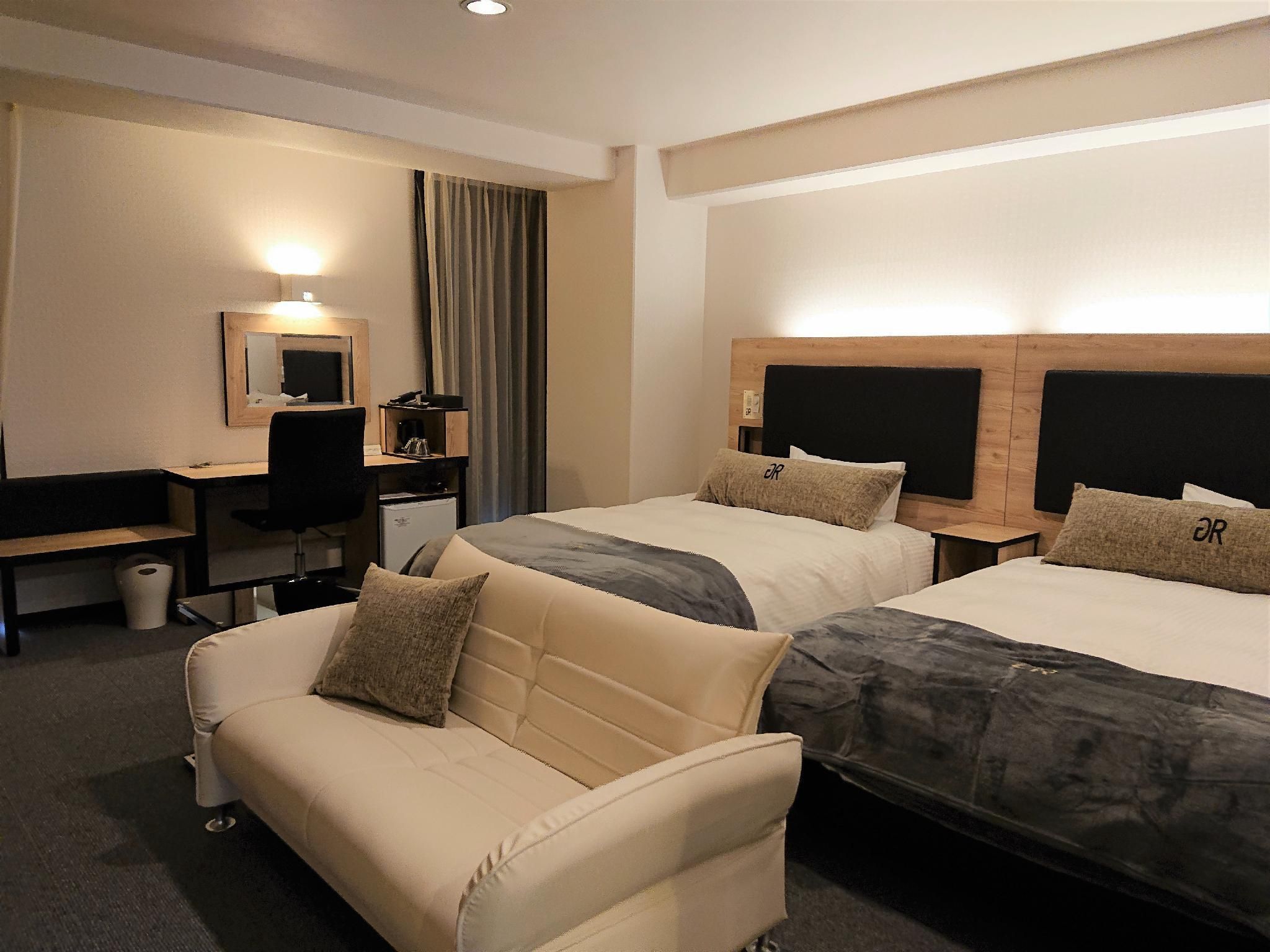 Premier Twin Room for 4 People - Smoking