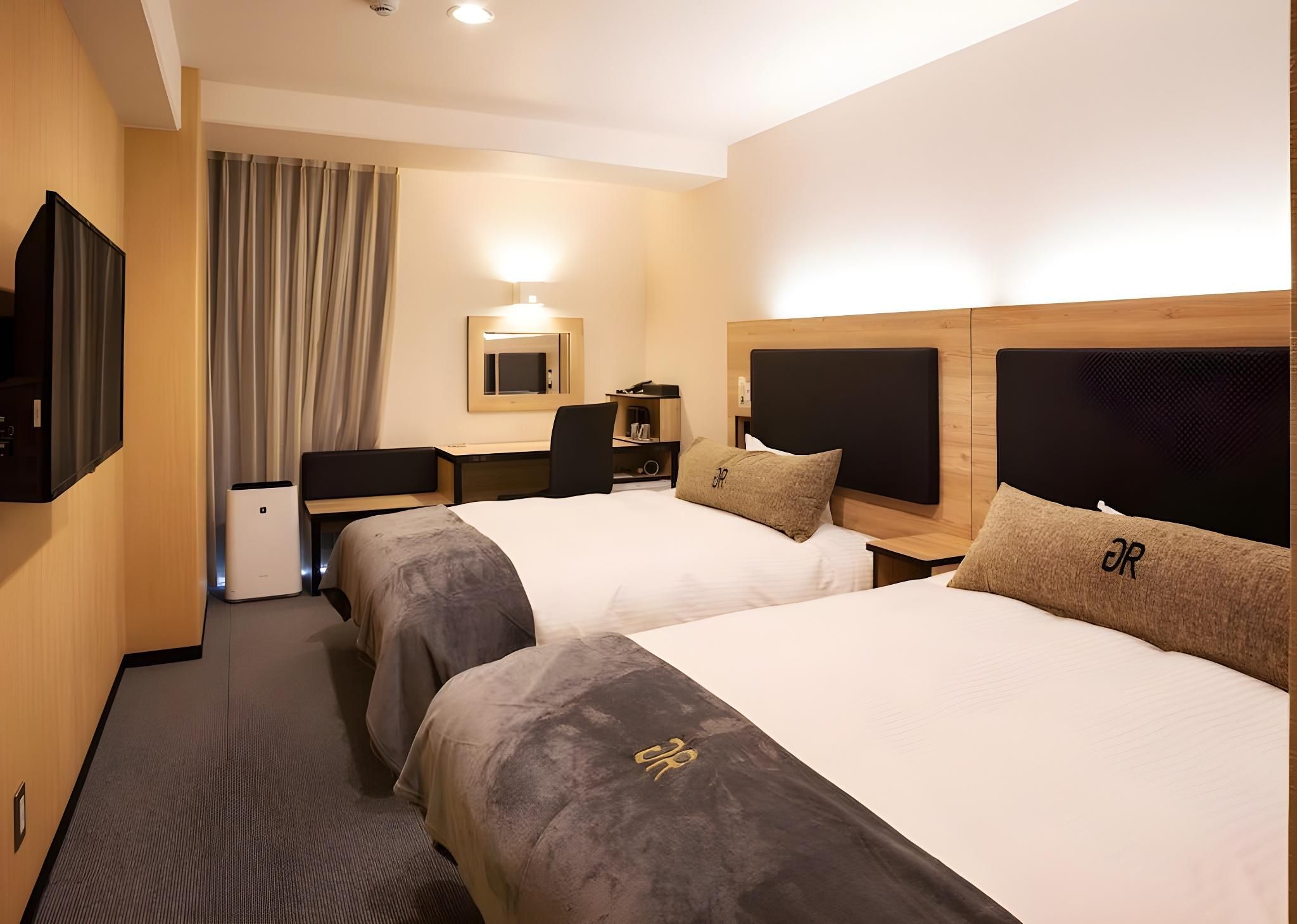 Twin Room for 4 People - Smoking