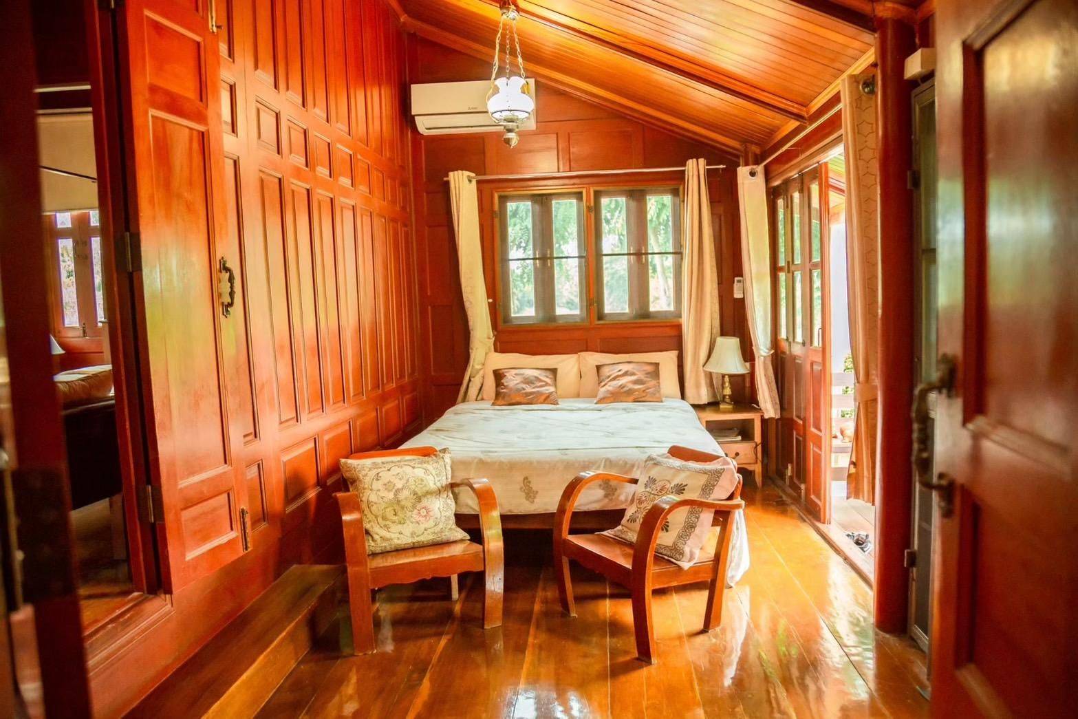 Deluxe Air Conditioning Bungalow