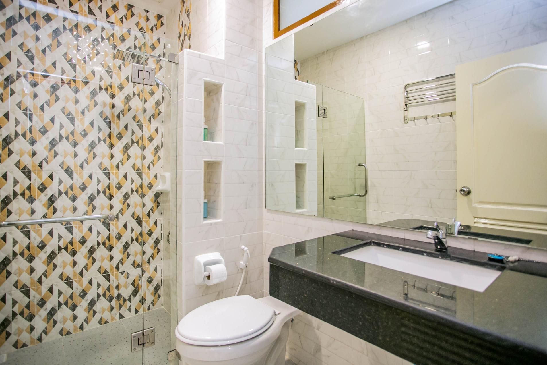 Standard Twin - 2 Single Beds