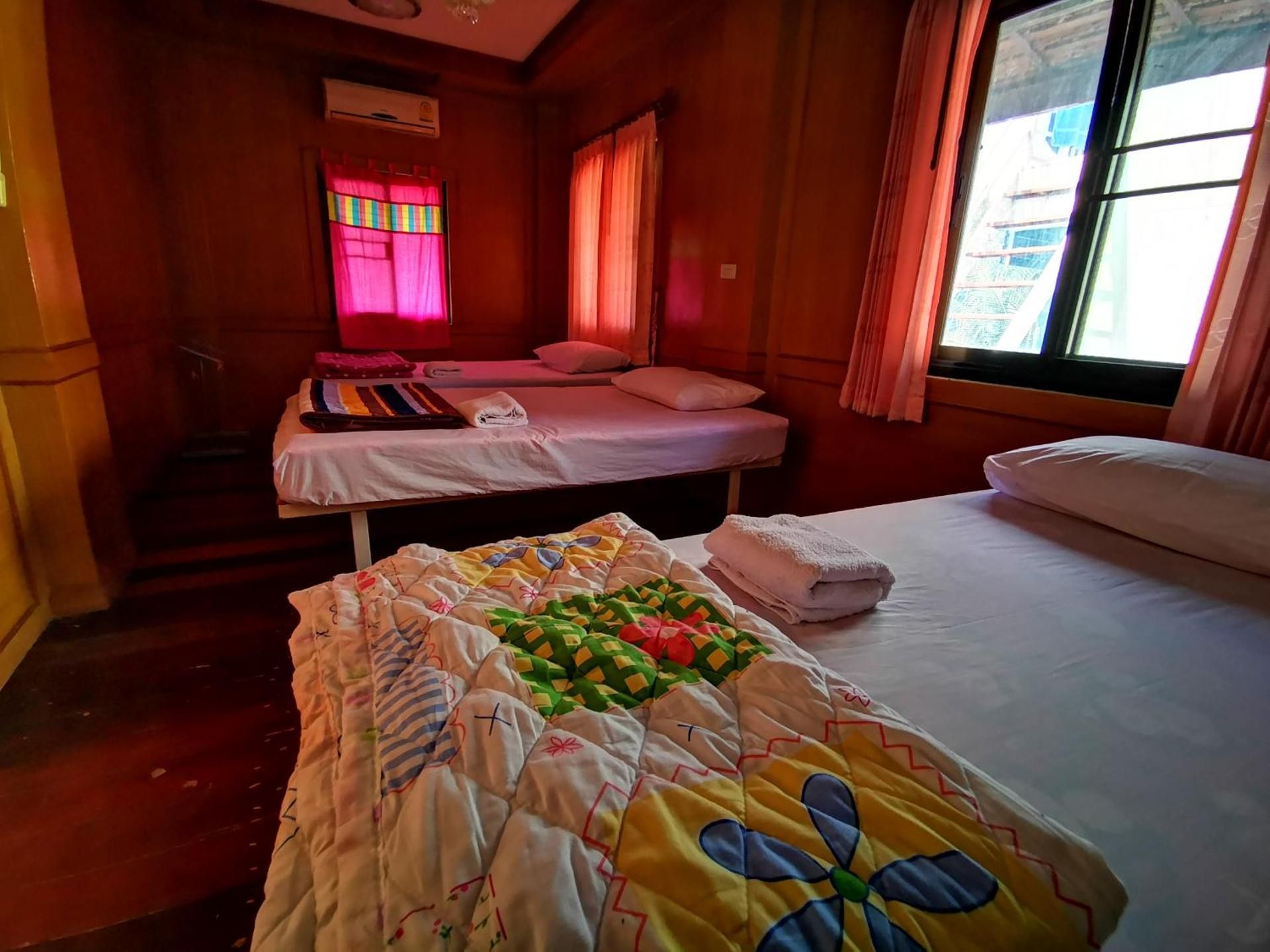 Quadruple Room with Shared Bathroom