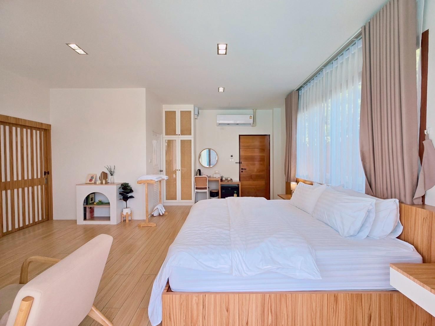 Connecting Family Room