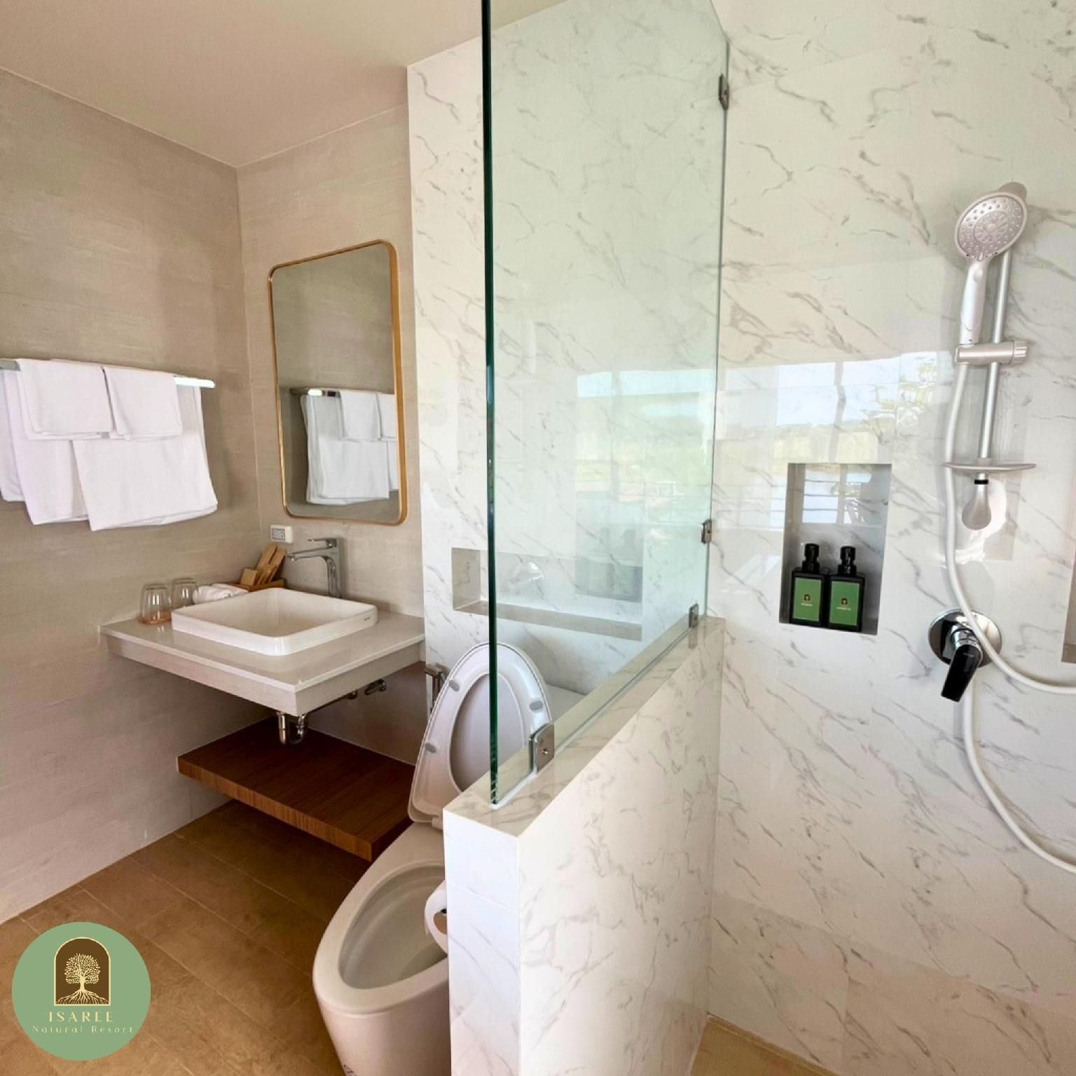 Isaree Natural Resort Super King with Breakfast for 2, Free Minibar 2