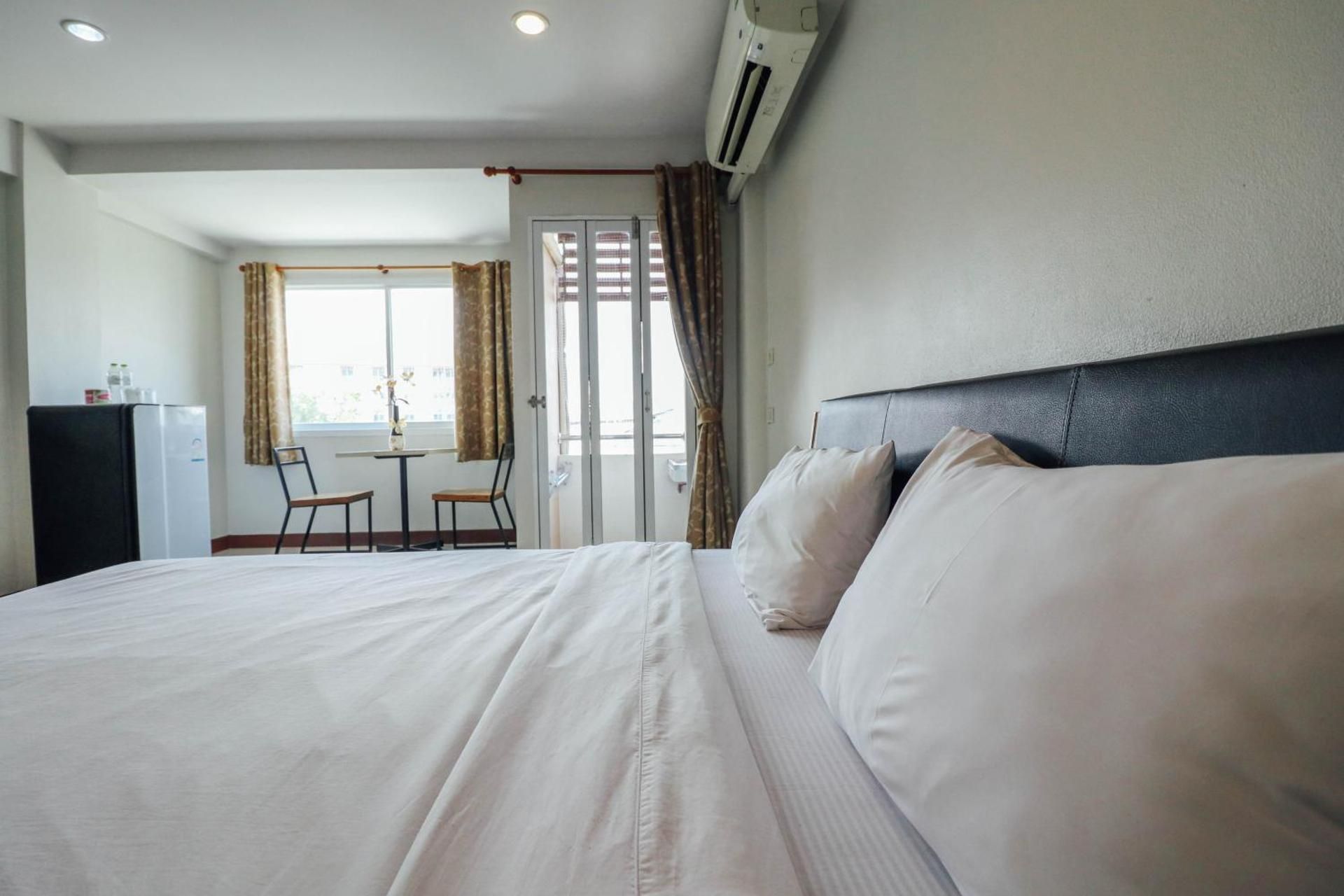 DD Place Standard Double Room 2