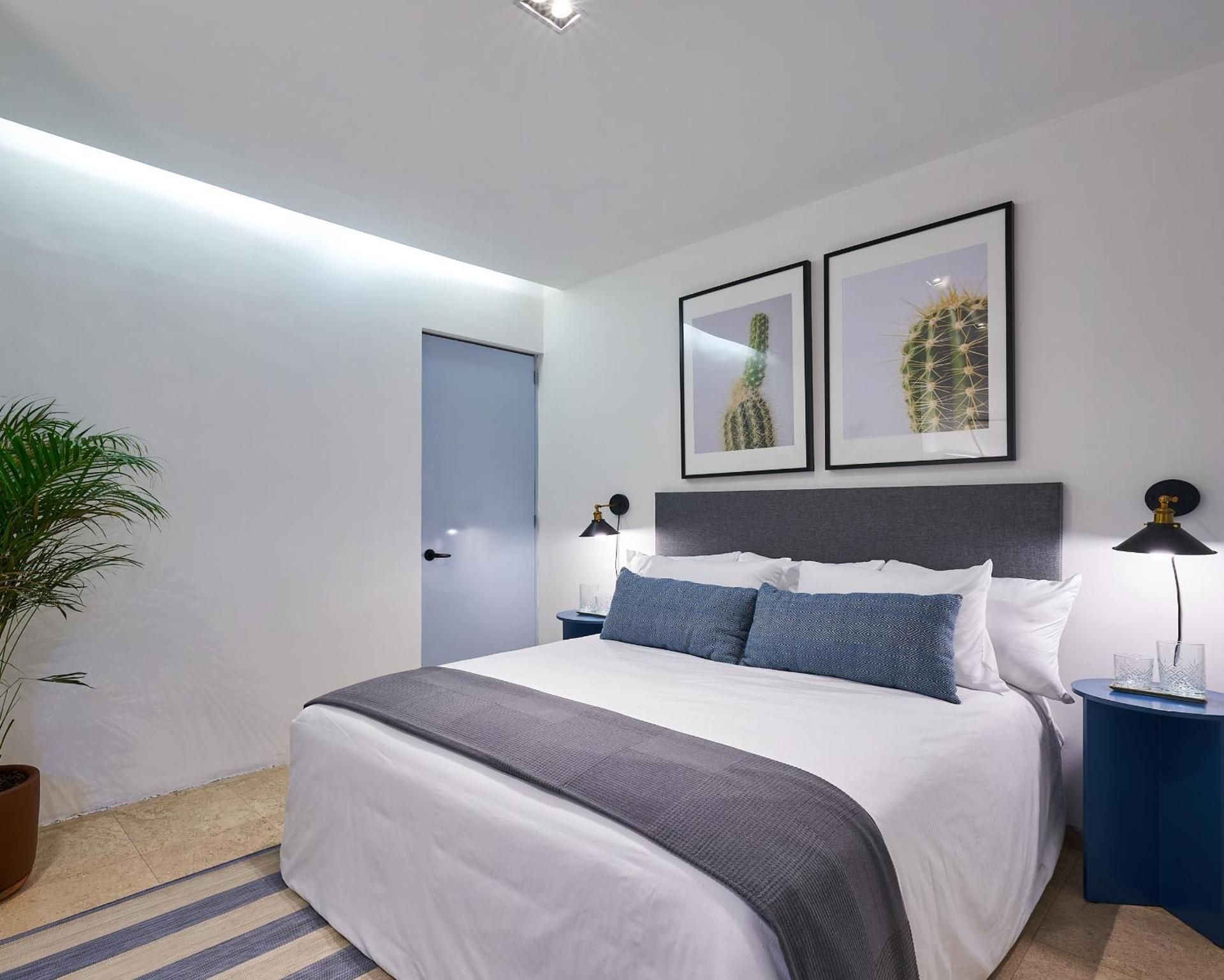 Large Double Room