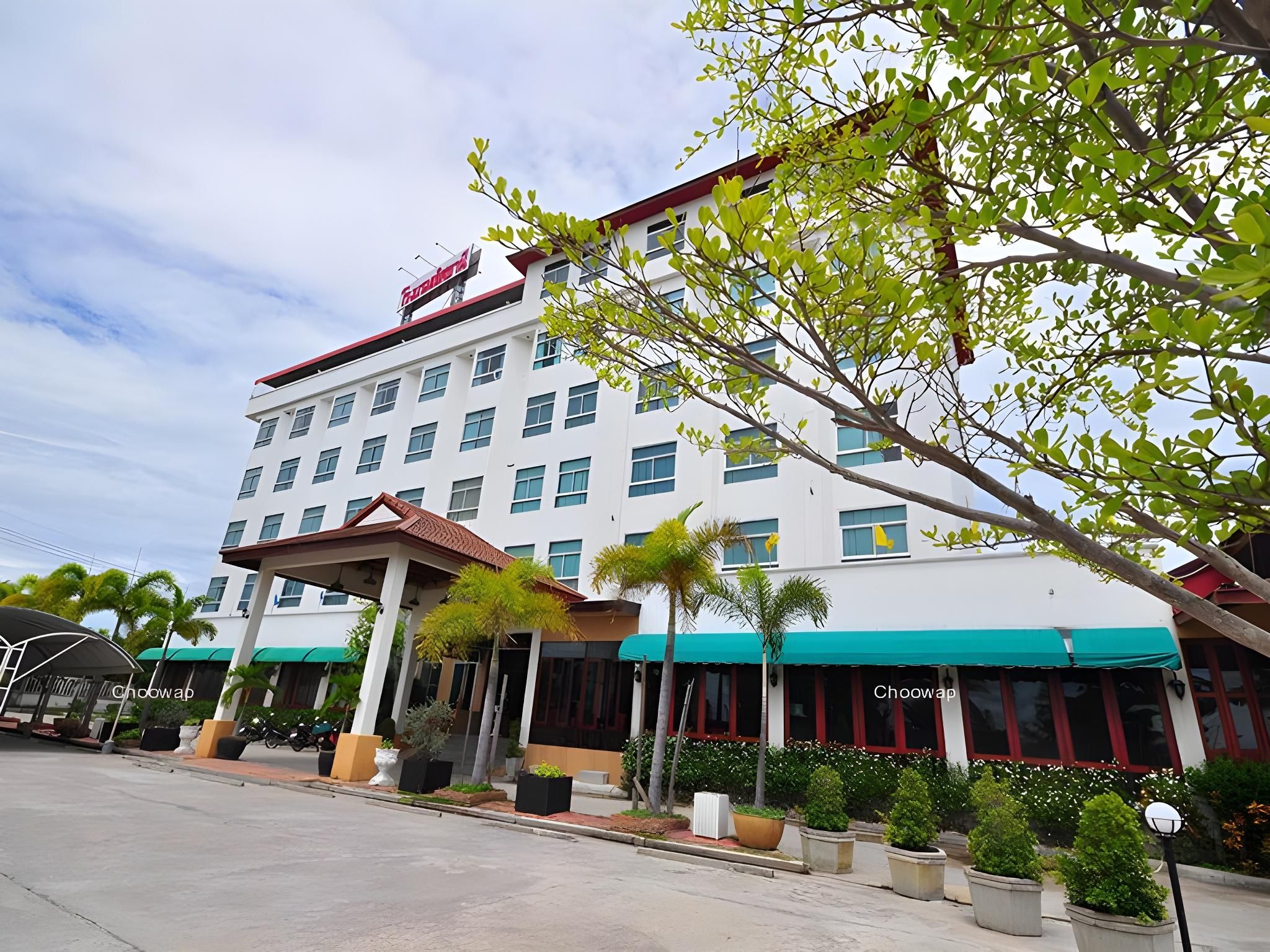 Lertthani Hotel, Suphanburi Province