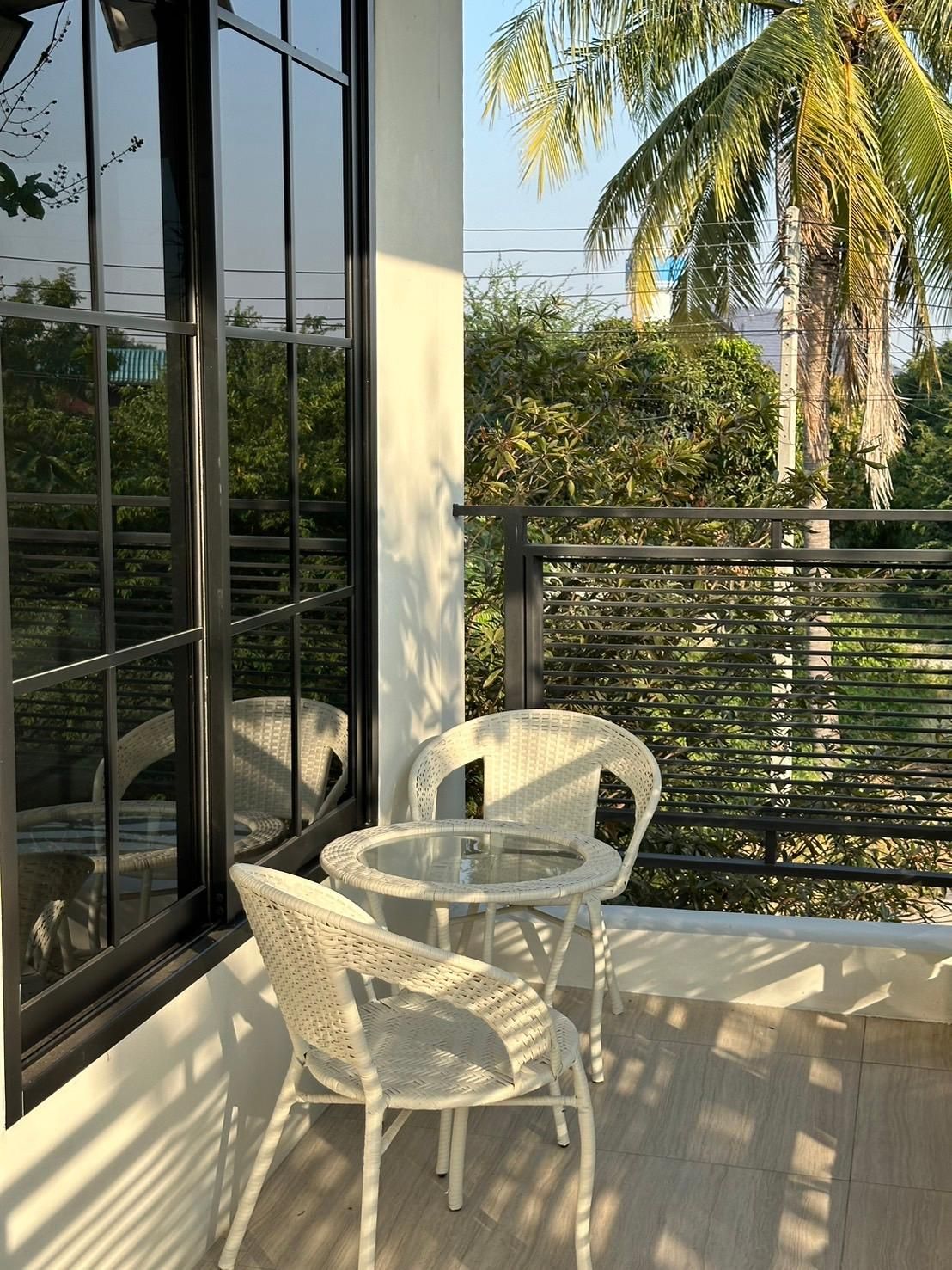 1 King Bed Deluxe, Balcony