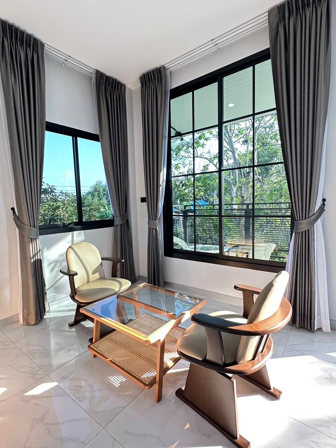 1 King Bed Deluxe, Balcony