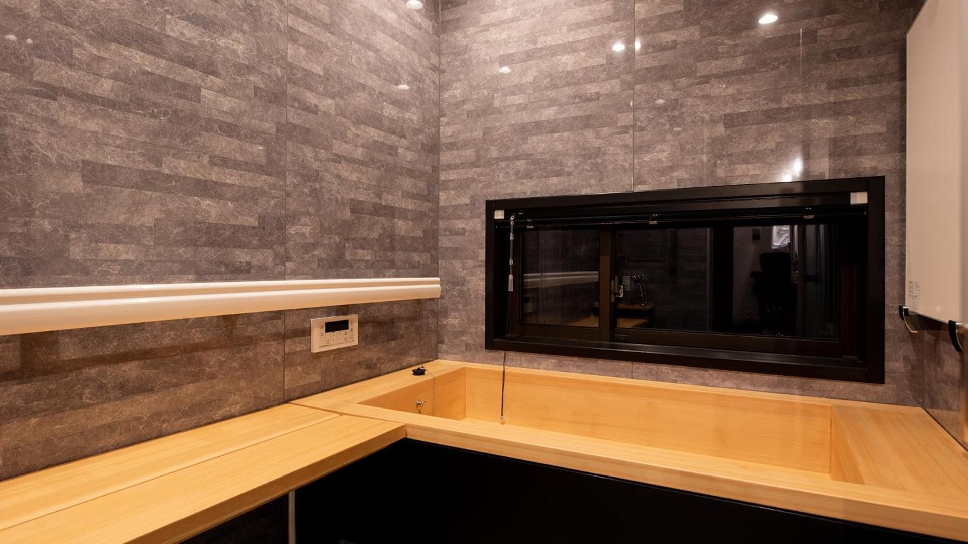 Train-Style Quadruple Room - Non-Smoking【Kawasemi】