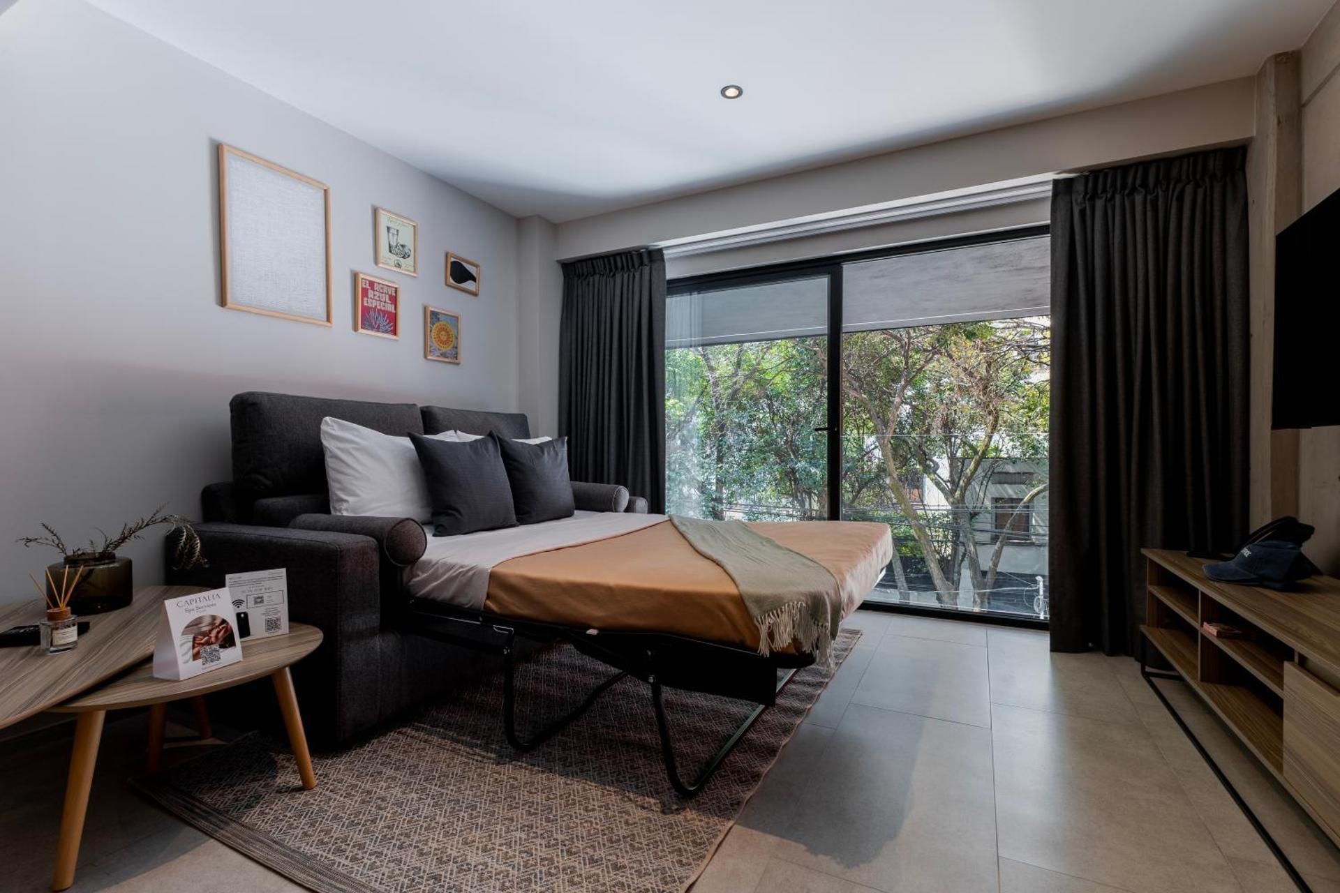 Comfort Apartment, Street view