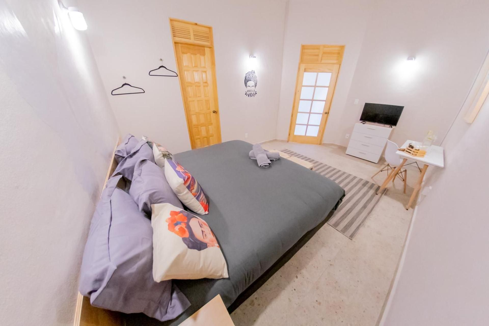 Deluxe Double Room with Shower