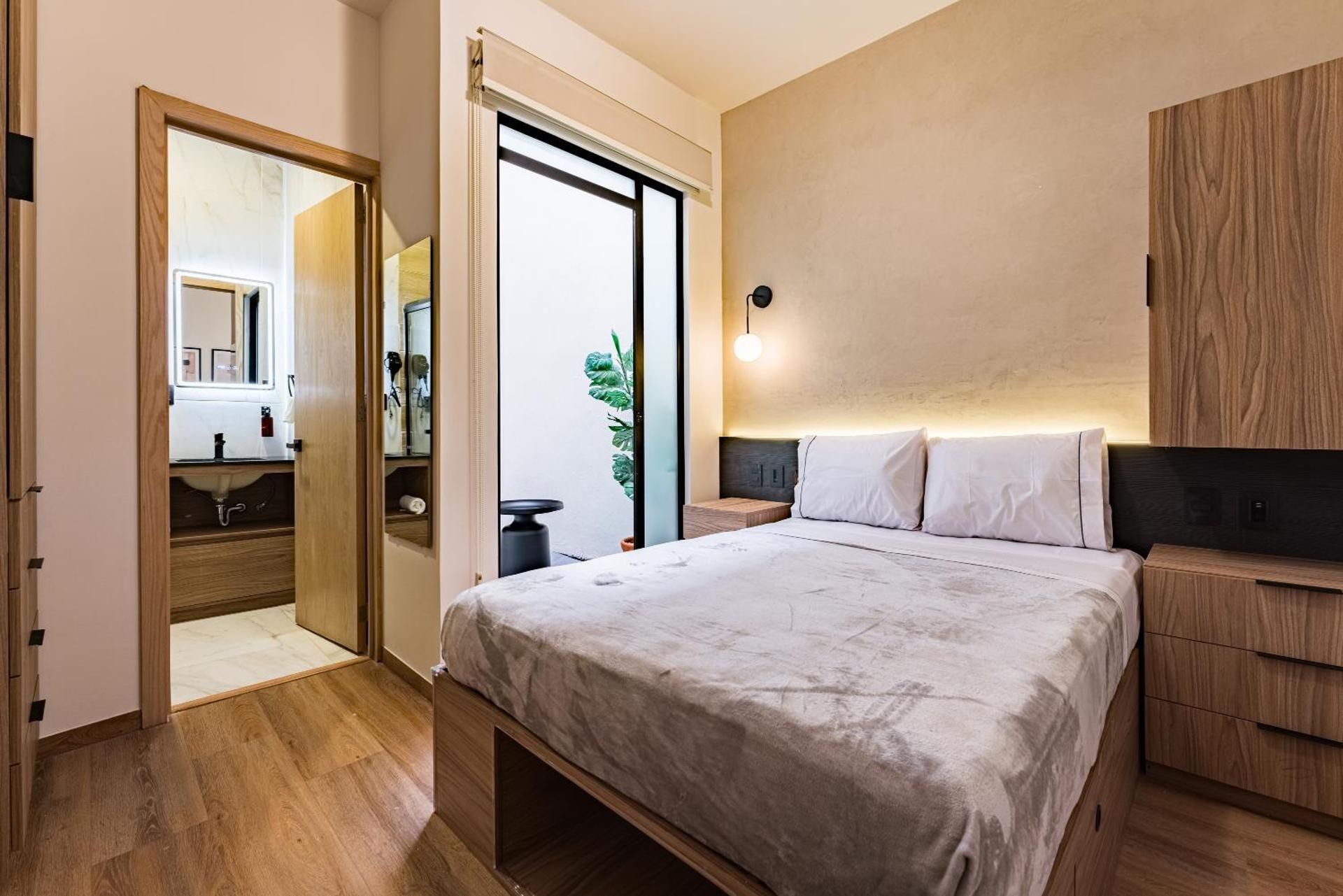 Deluxe Twin Room Type A