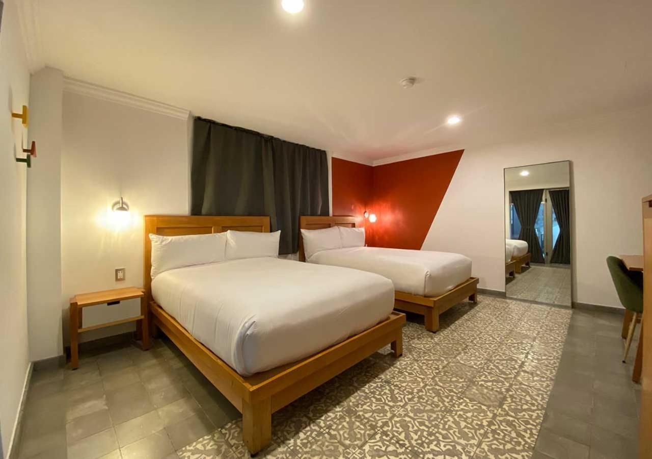 Standard Double Suite