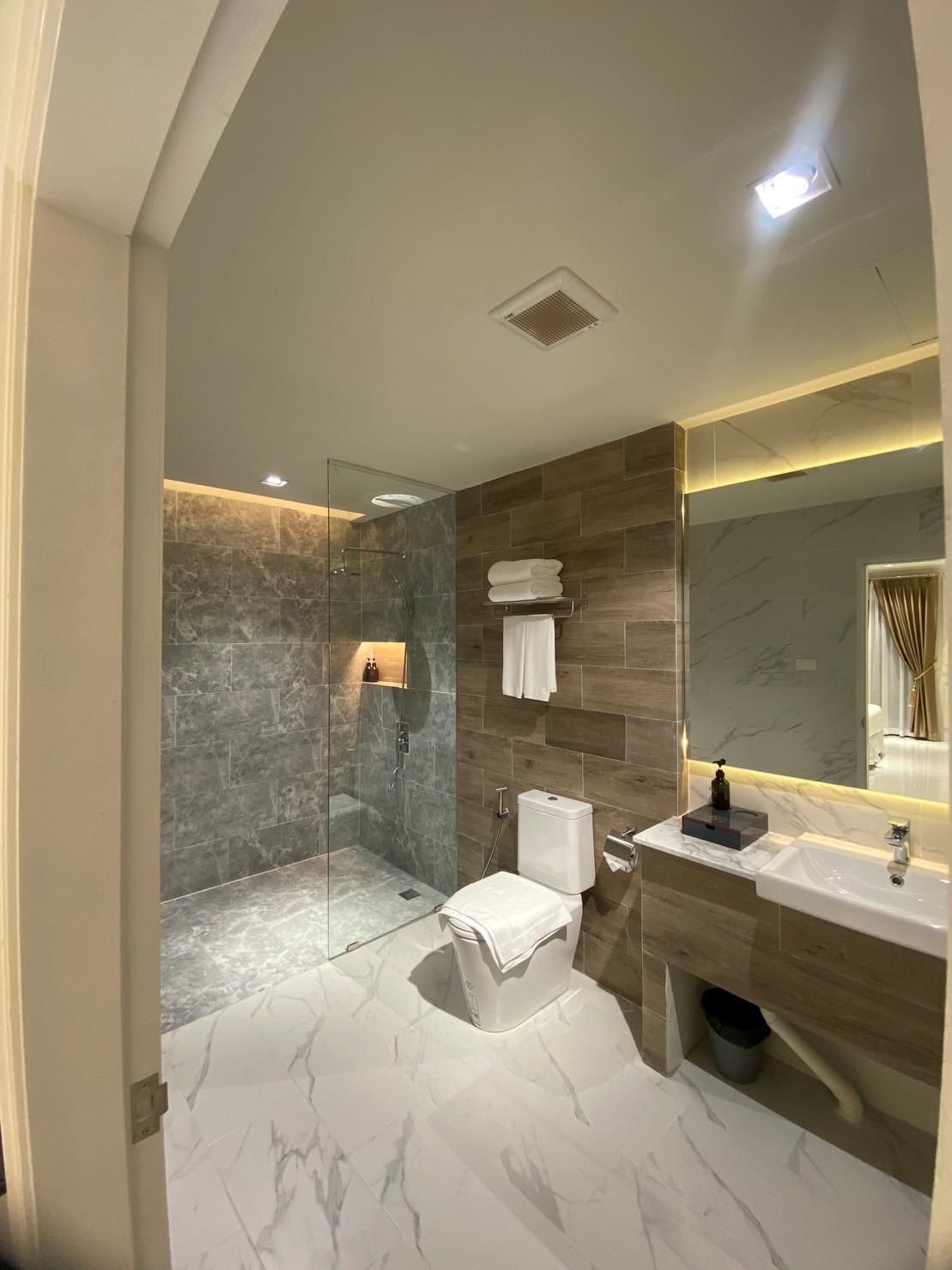 Suphorn Grand Hotel Suite King 3