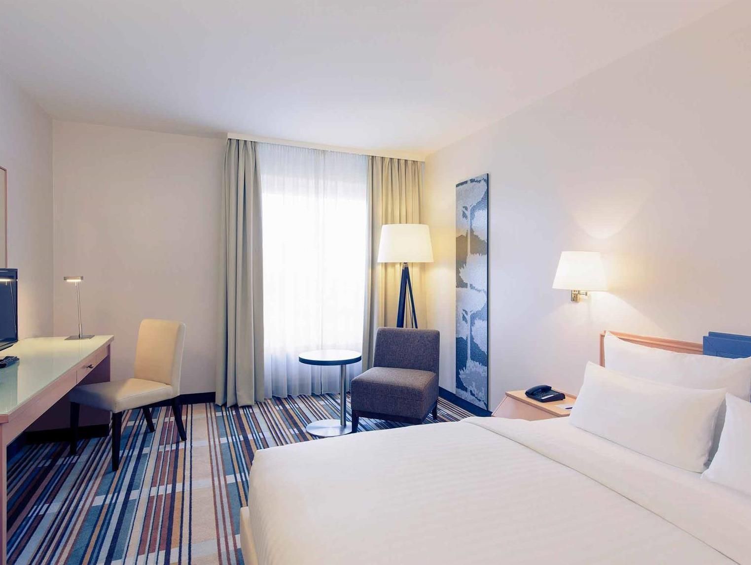 Standard Queen Room