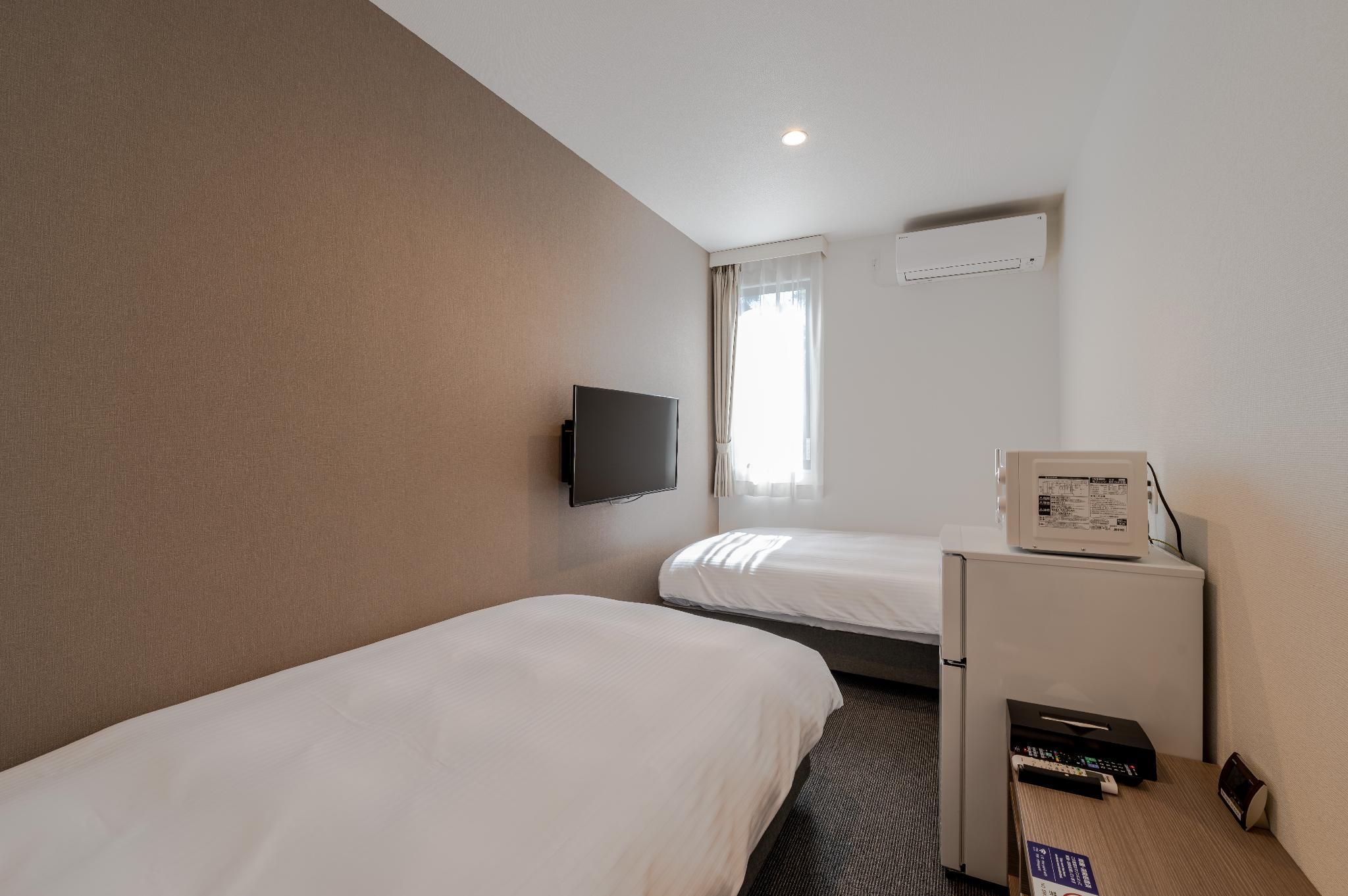 Twin Room - Non-Smoking