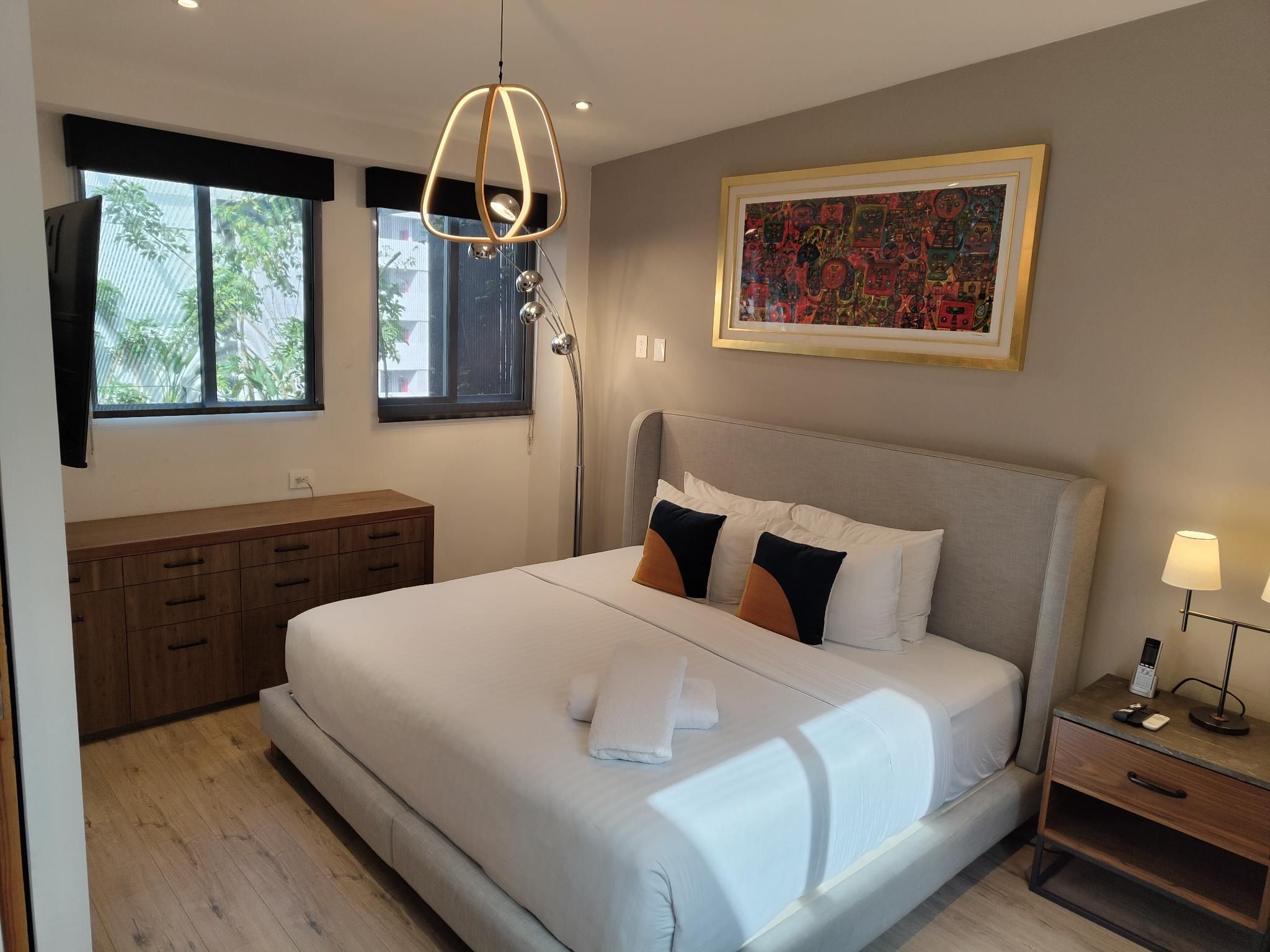 Deluxe Suite
