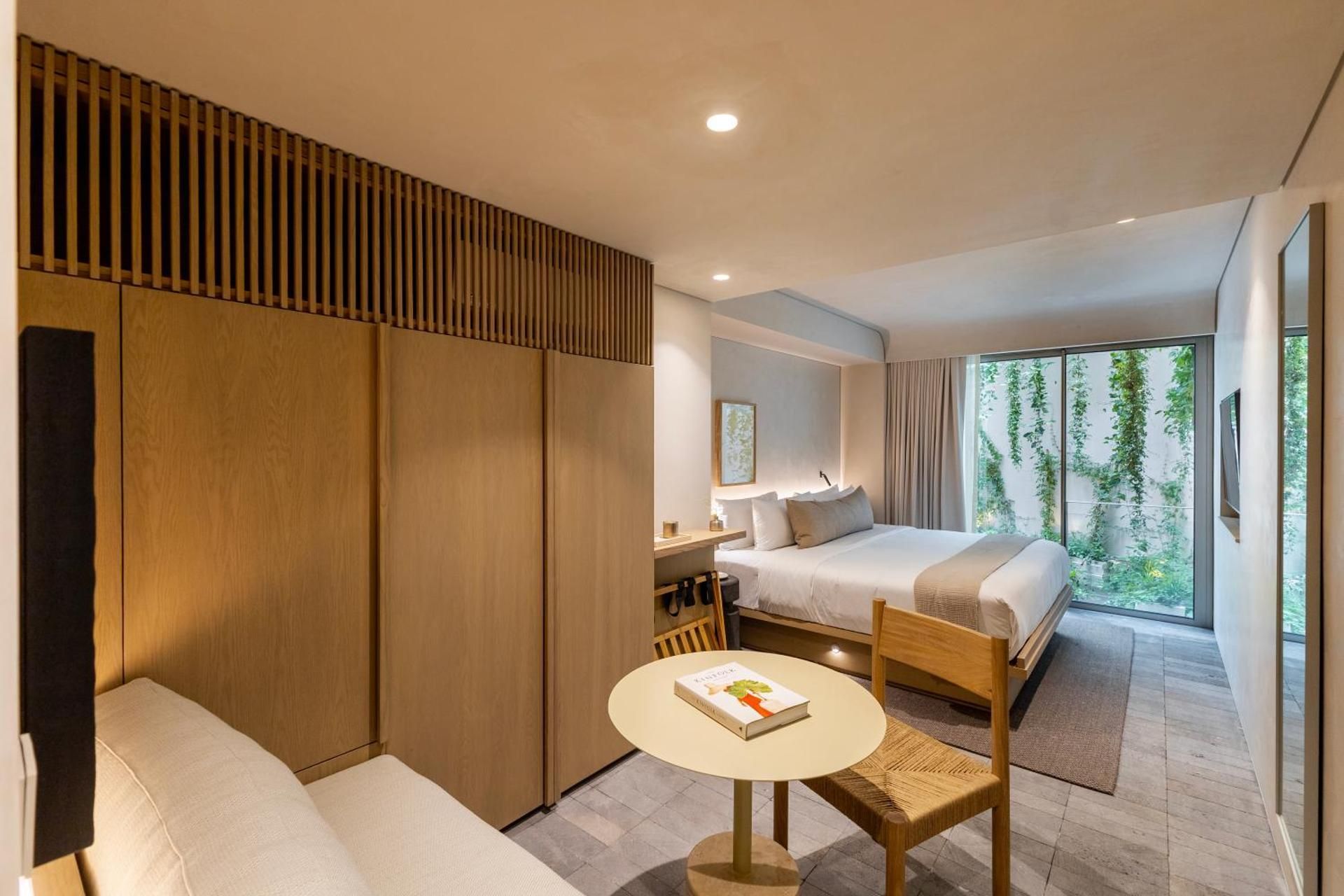 Junior Suite with Garden View