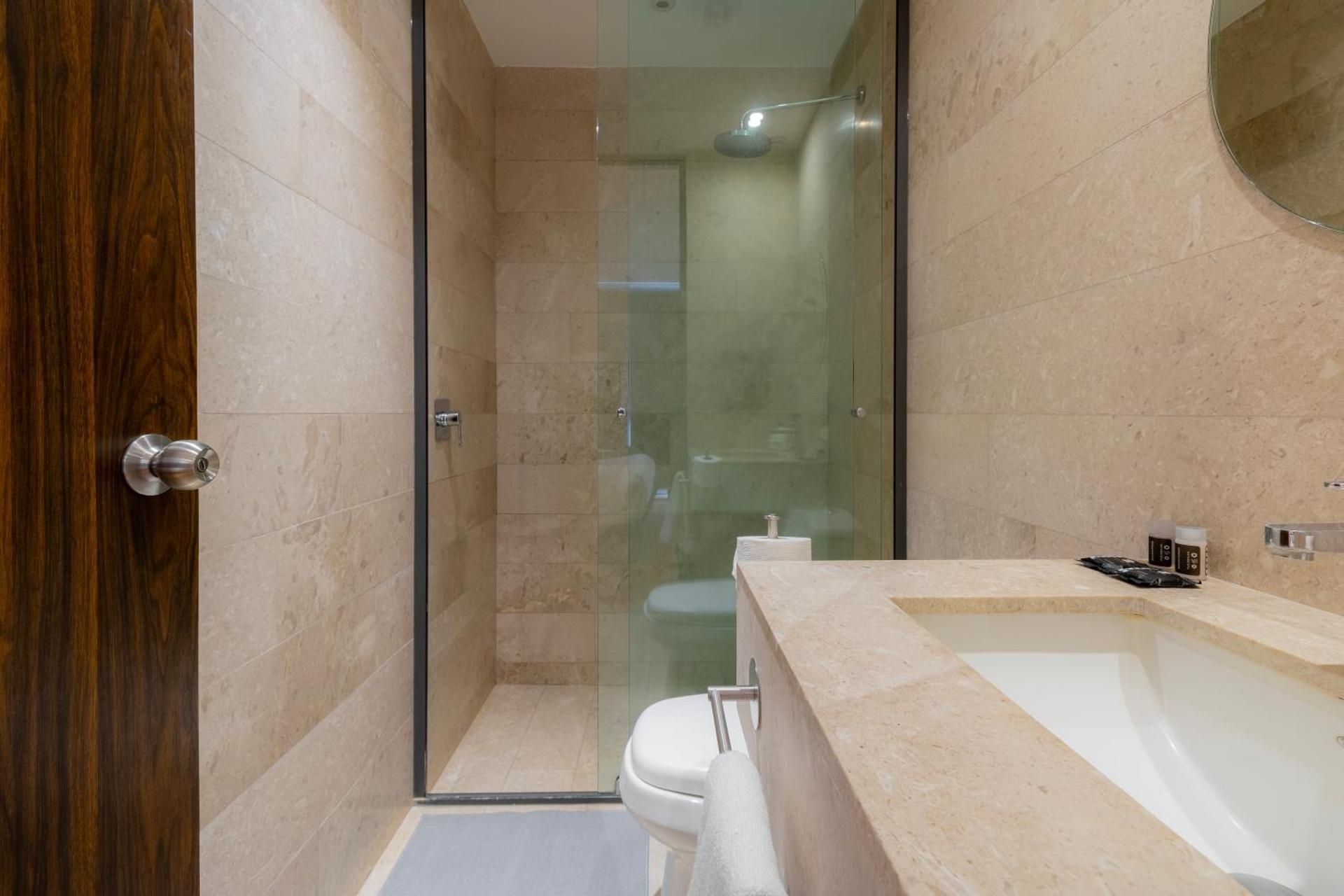 Premium Apartment, 3 Bedrooms, Balcony, Street View