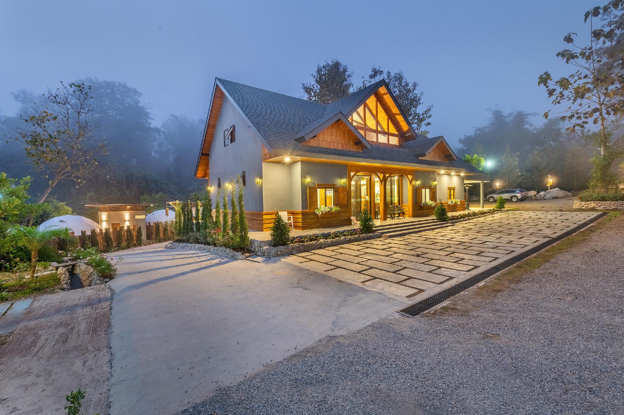 Lhong Chiang Dao Glamping