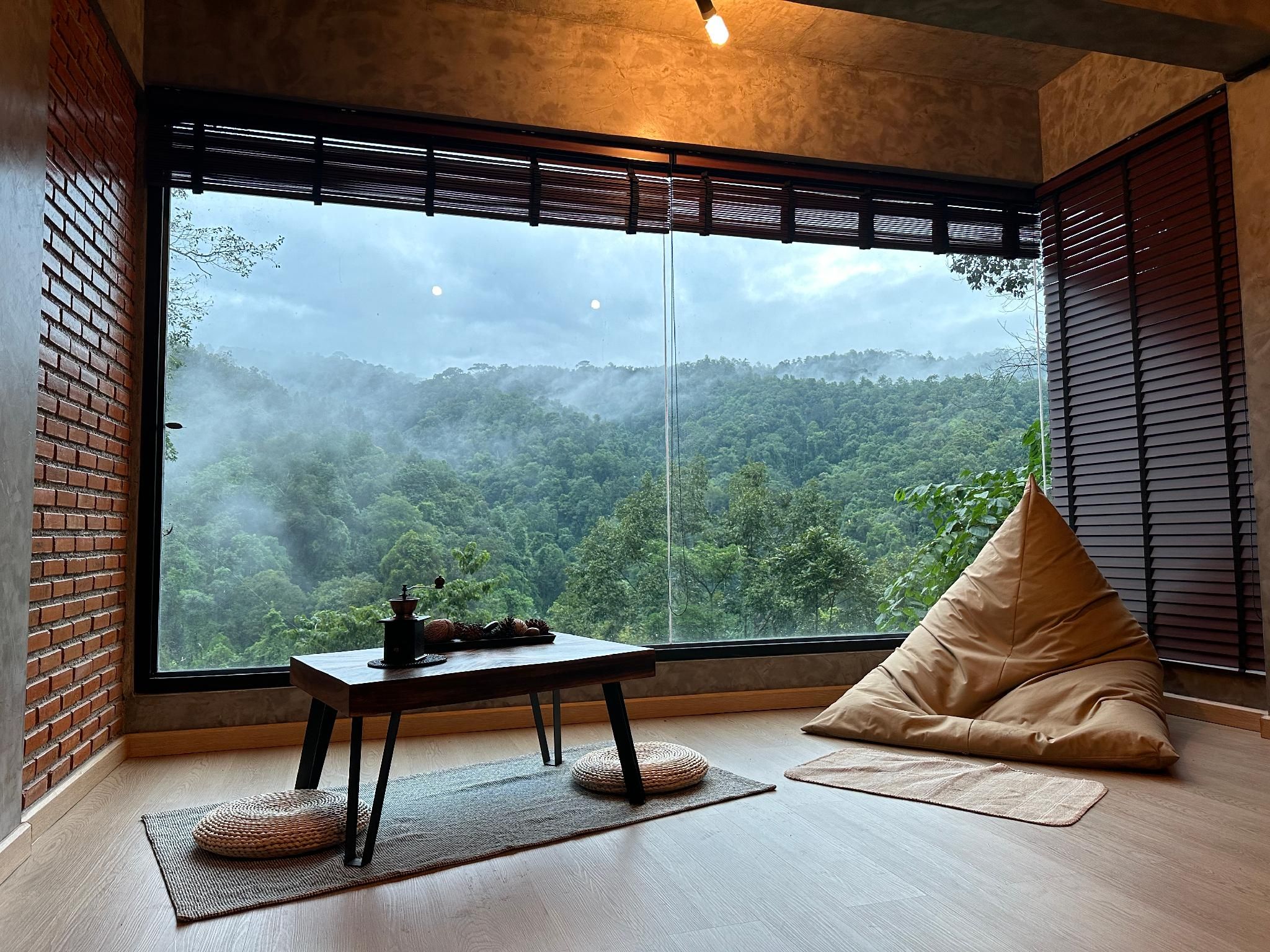 Hi Land Forest View Single Standard Room 2