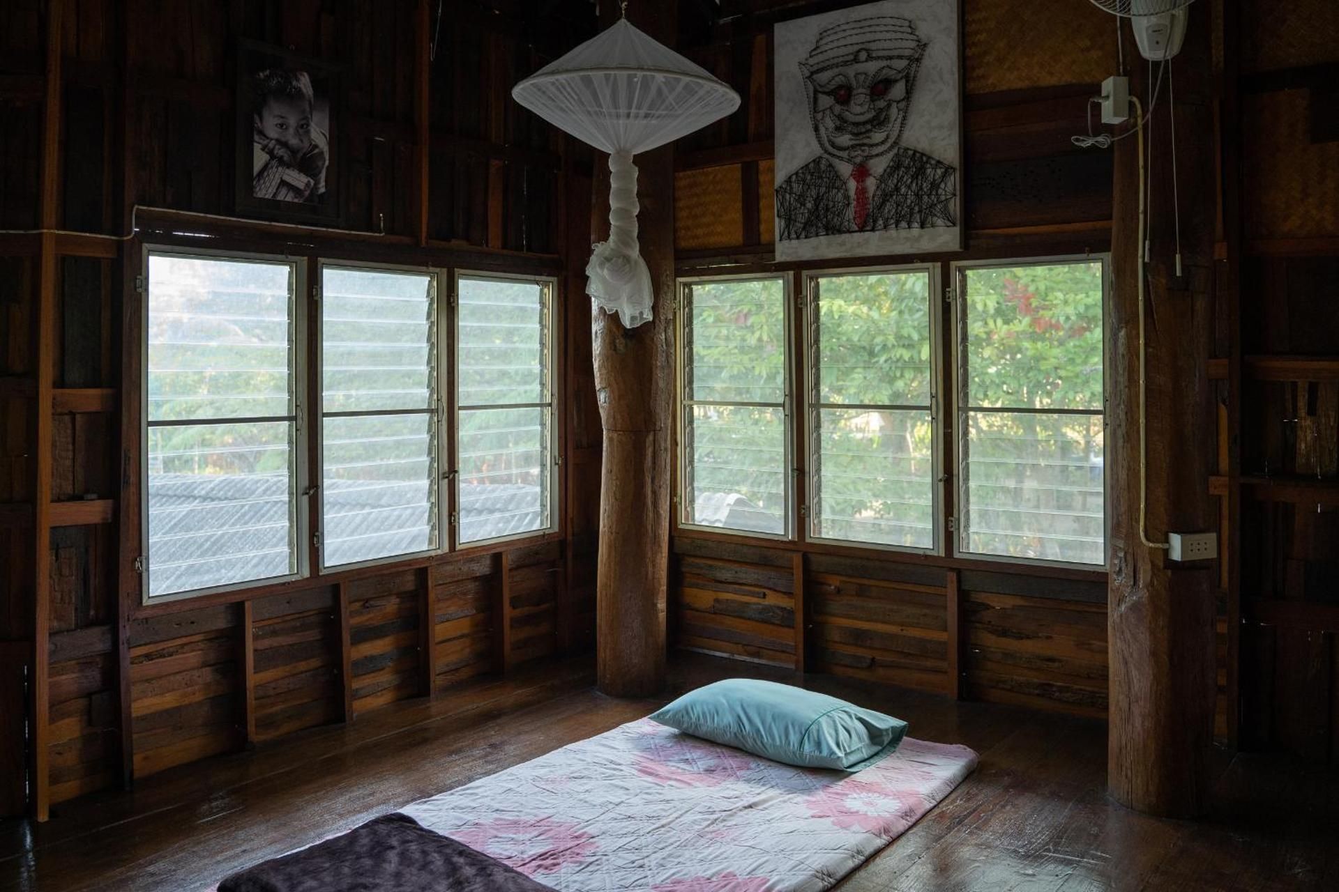 Bed in 8-Bed Mixed Dormitory Room