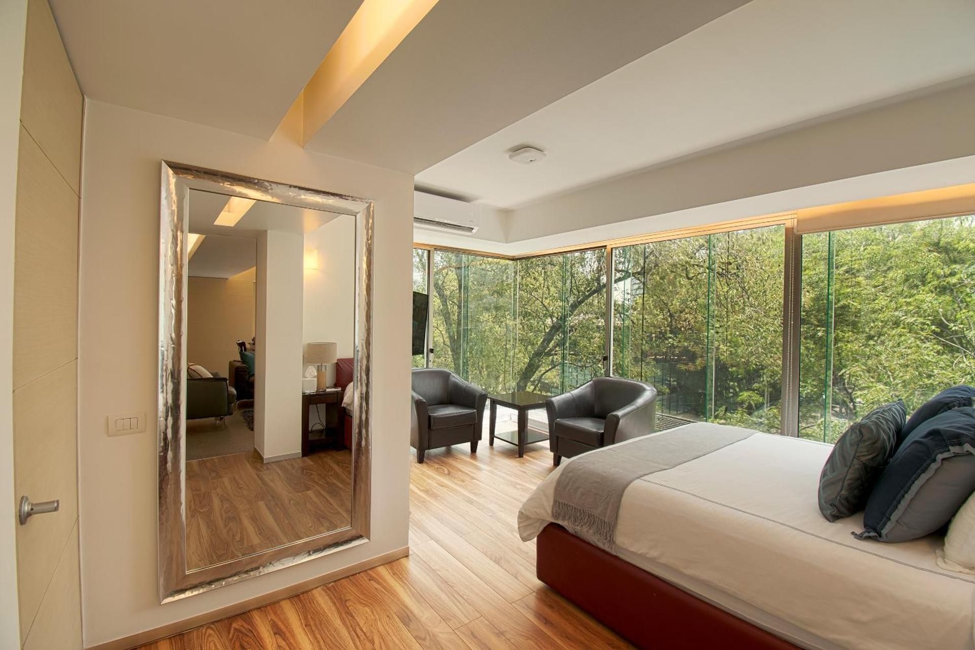 Two-Bedroom Apartment with City View
