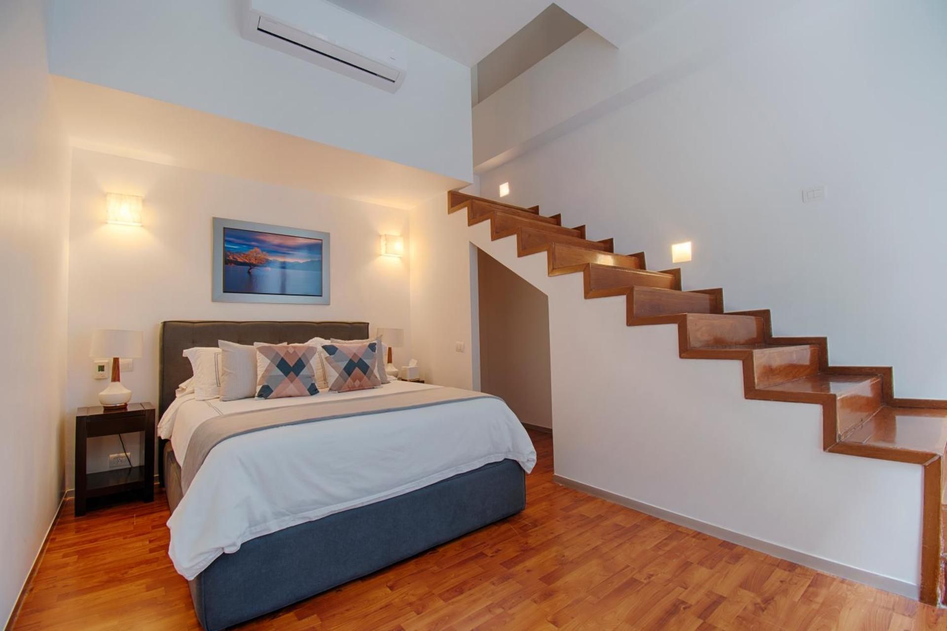 Apartment - Split Level