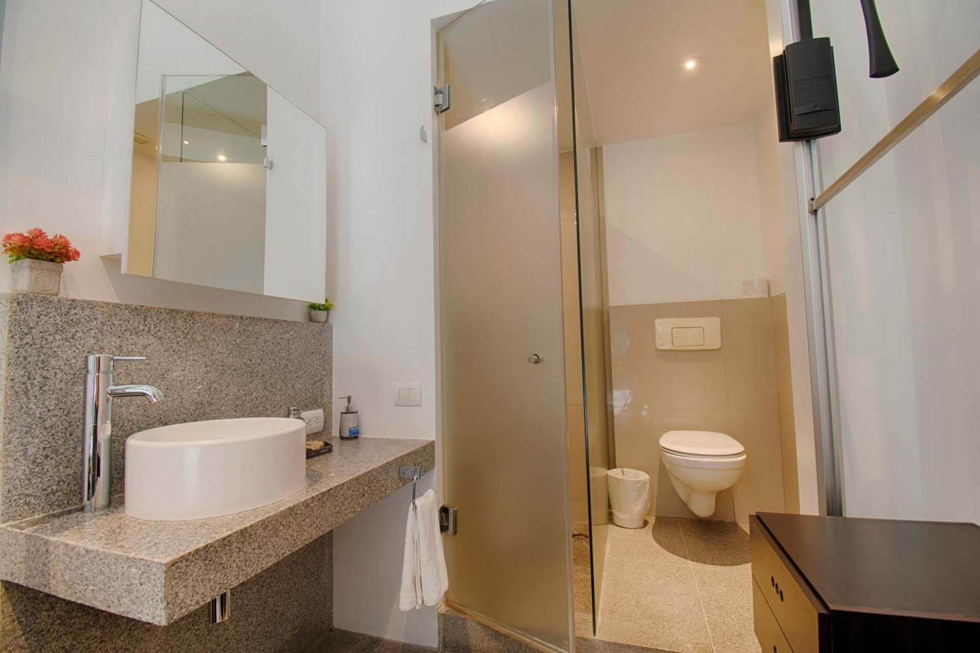 Apartment - Split Level