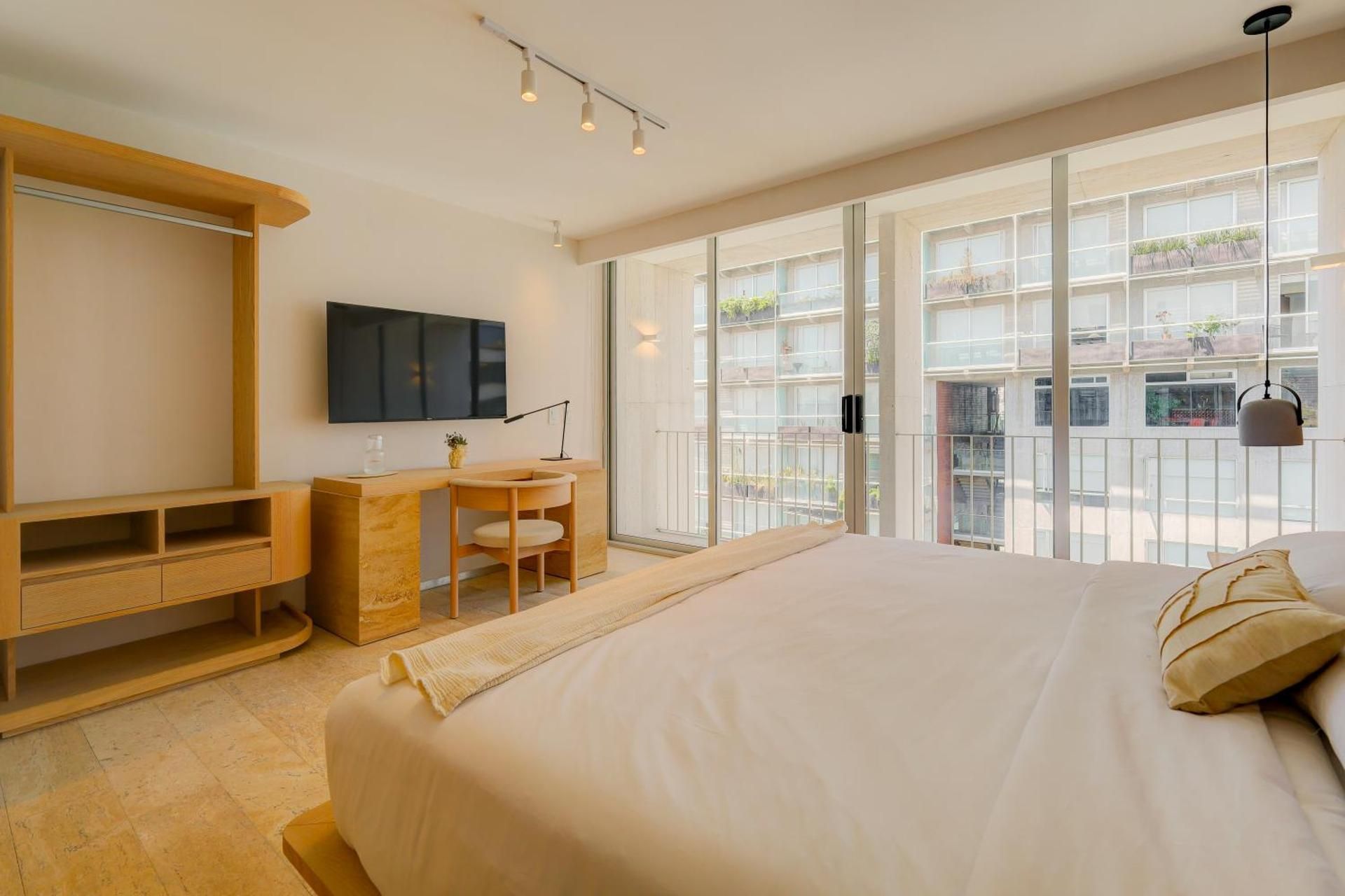 comfort apartment, balcony, city view