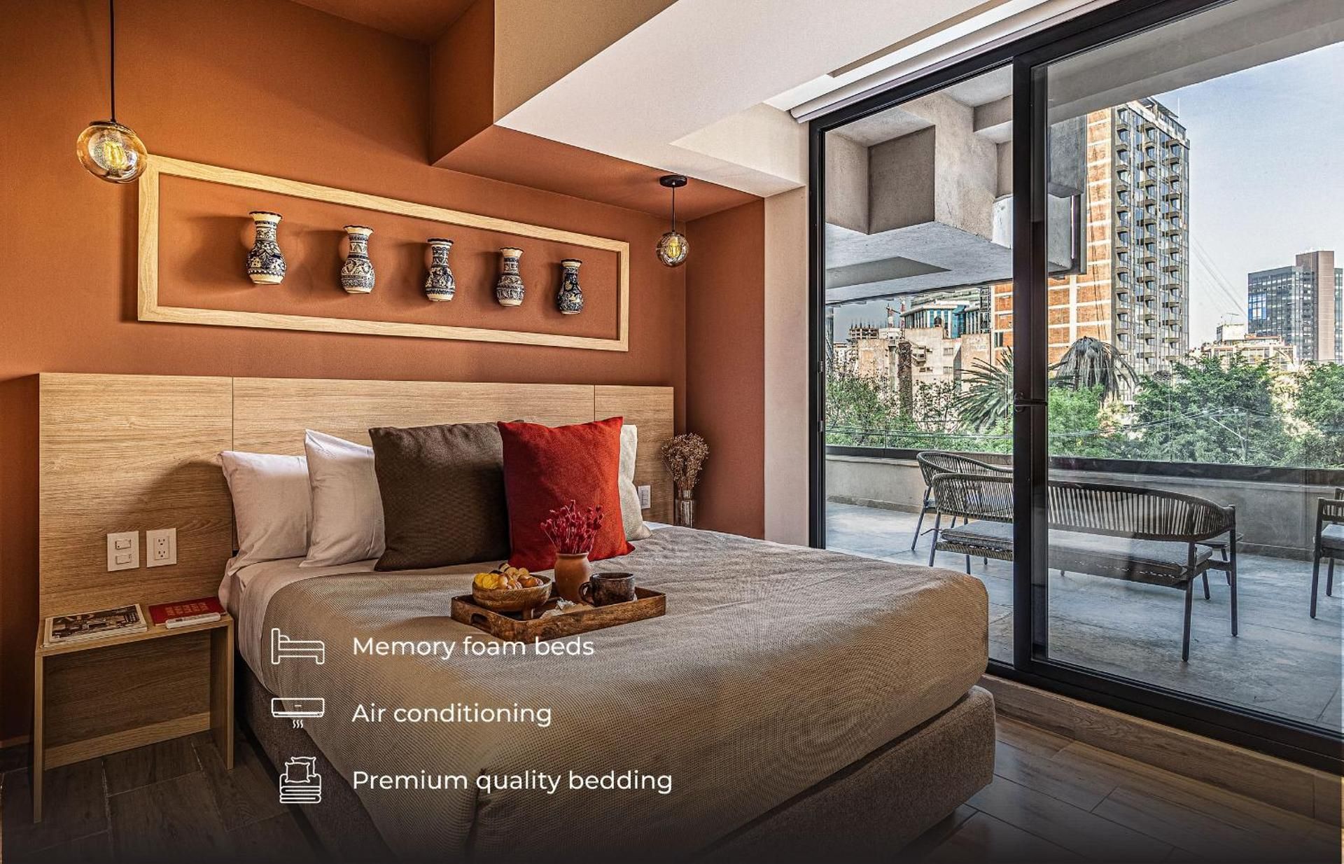 Two-Bedroom Deluxe Apartment with Balcony
