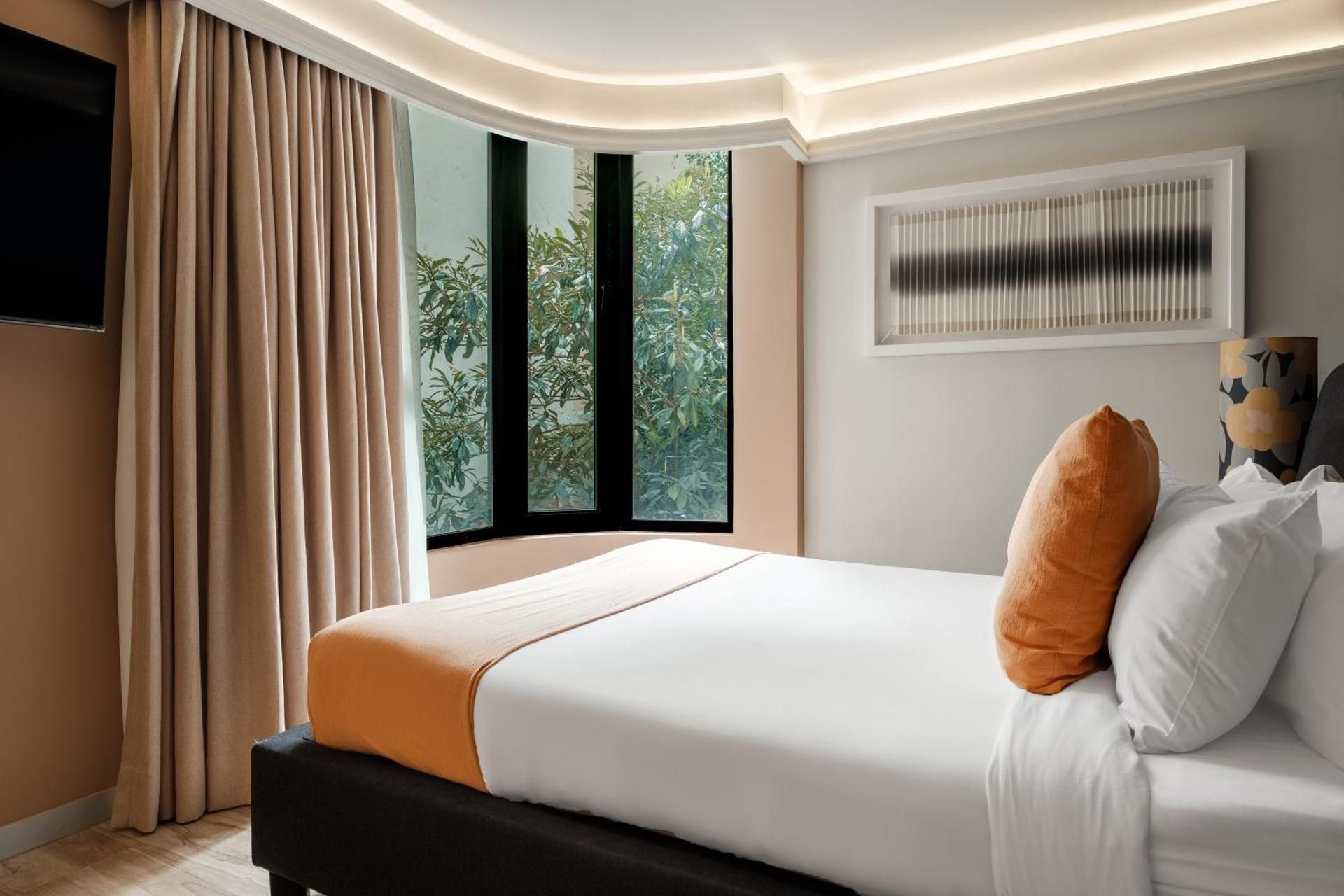 District Polanco by Lumina Queen Room