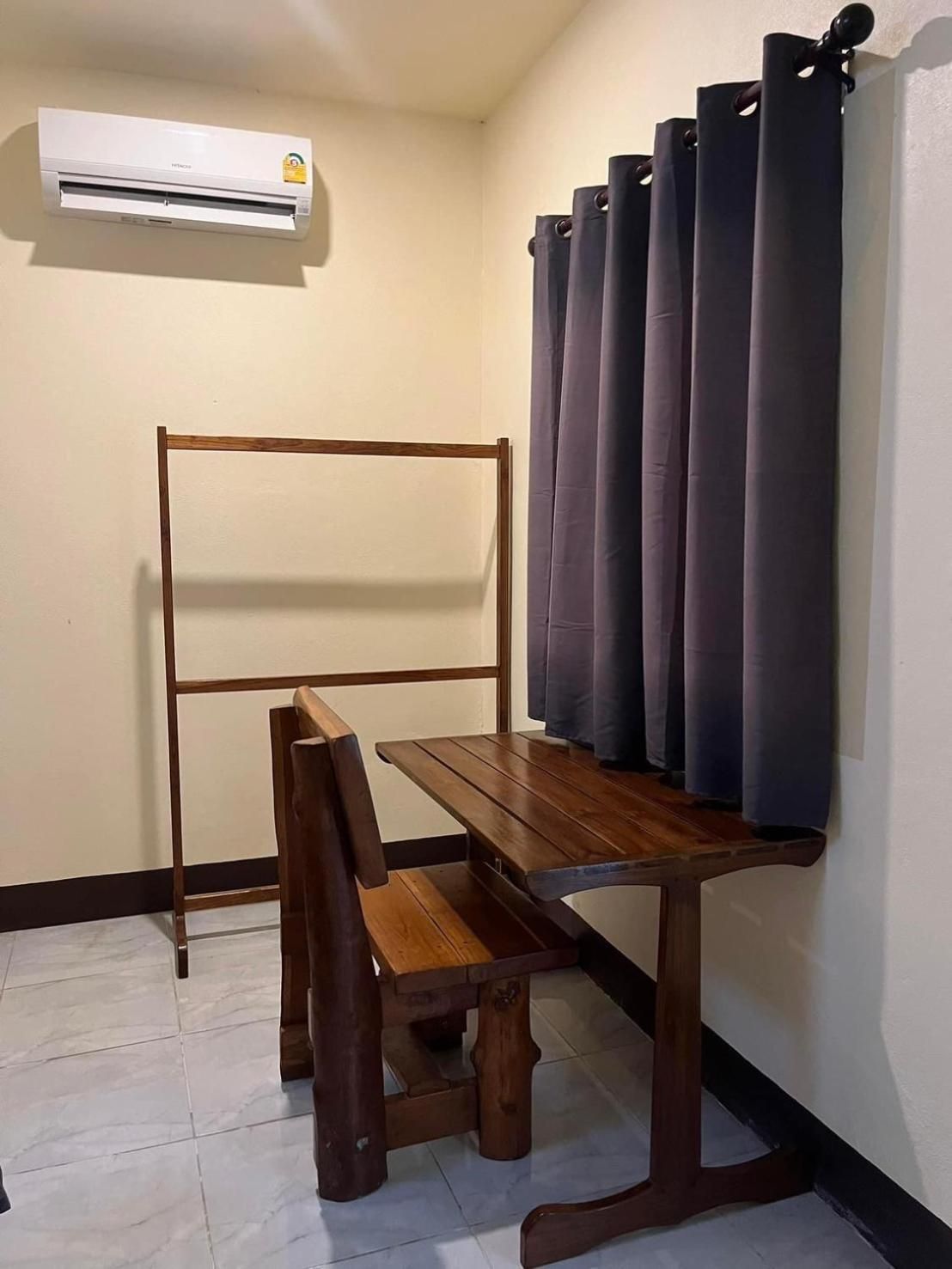 Deluxe Studio