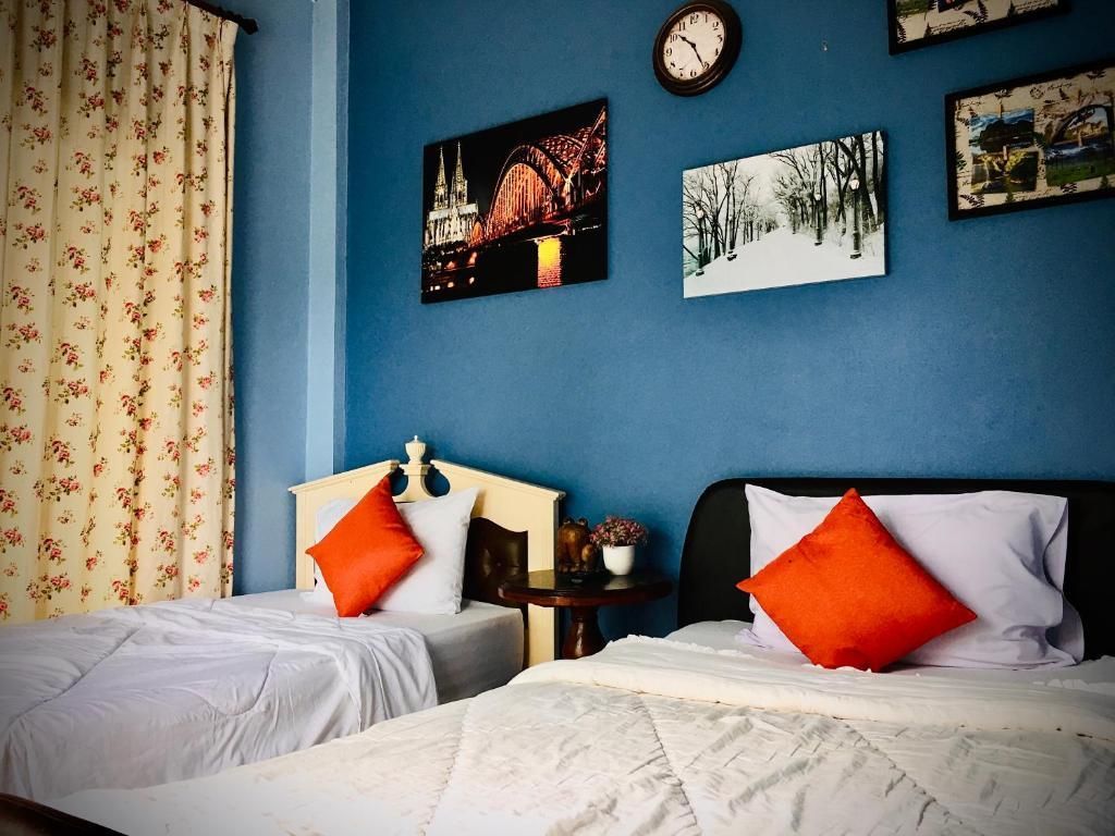 Economy Twin Room