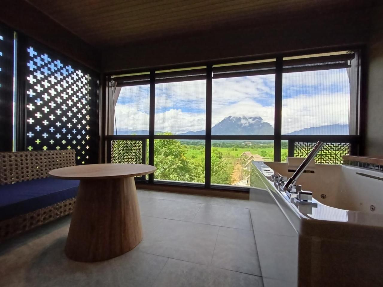 Yatika Boutique Suite with Mountain View 2
