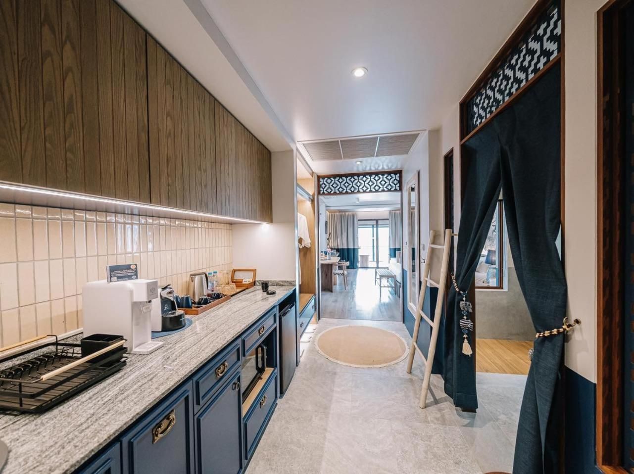 Deluxe Twin Room with Balcony