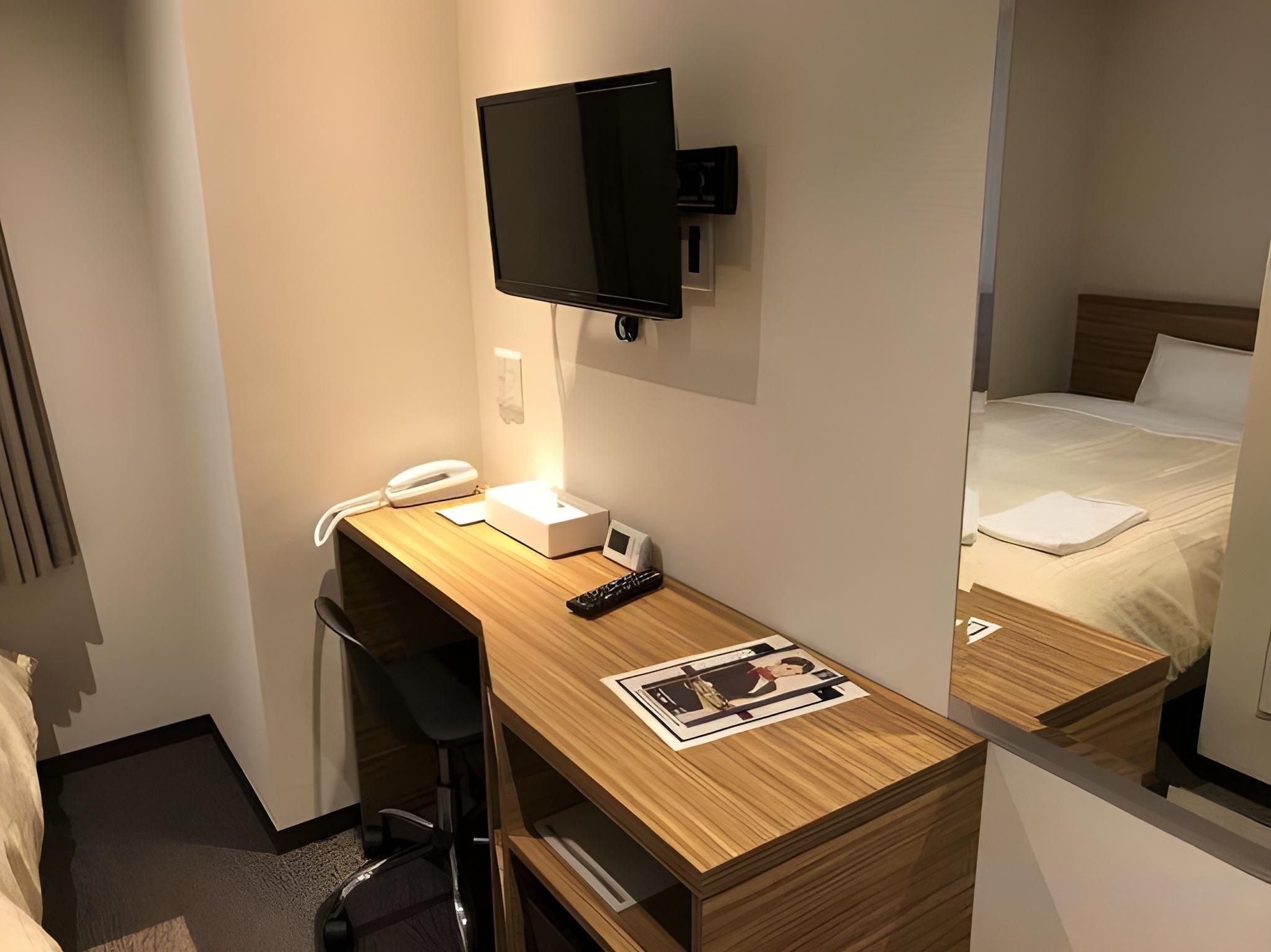 Double Room with Small Double Bed - Smoking