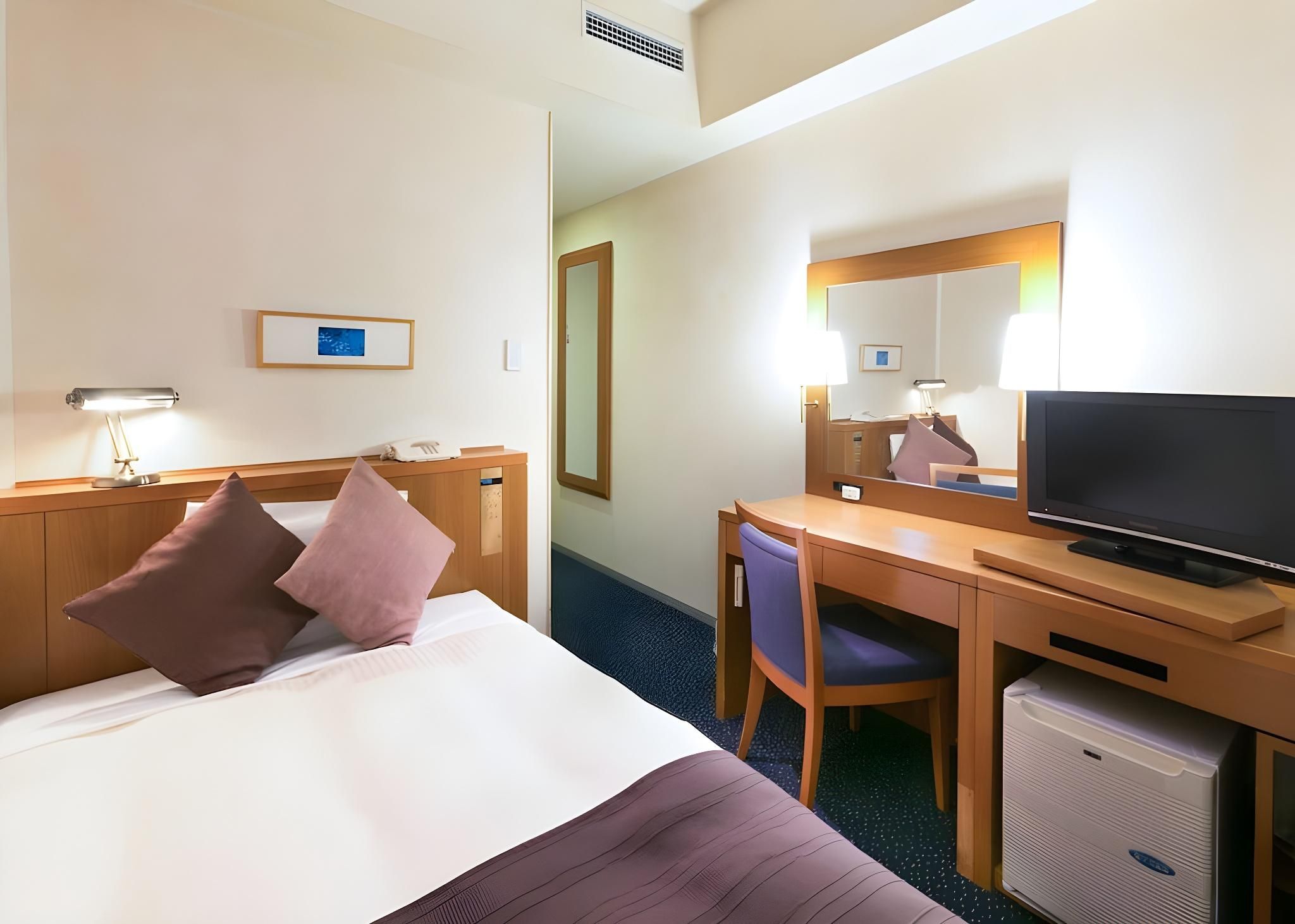Standard Double Room with Small Double Bed - Non-Smoking