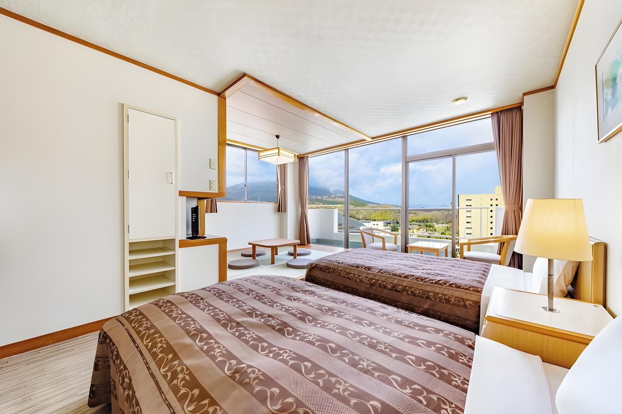 Japanese-Western Style Room Yasuragi B with Private Bathroom Non-Smoking
